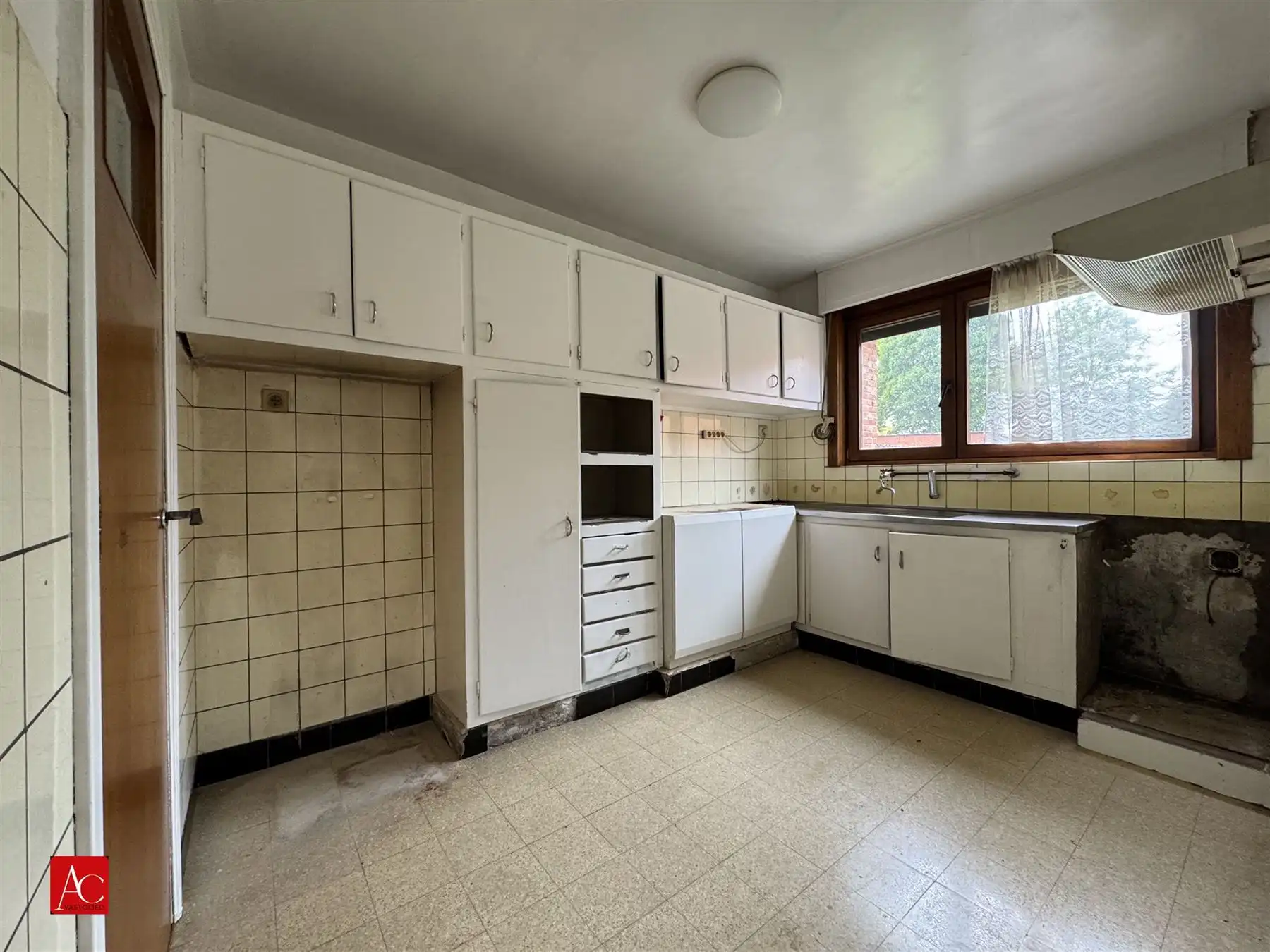 Degelijke renovatiewoning te Stekene foto 14