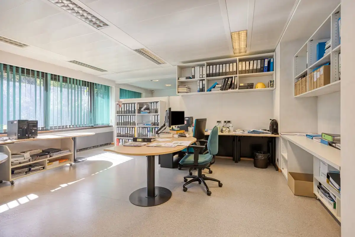 Grote kantoorruimtes (mogelijkheid tot 5 appartementen) in Strombeek: een strategische keuze voor ondernemingen foto 22