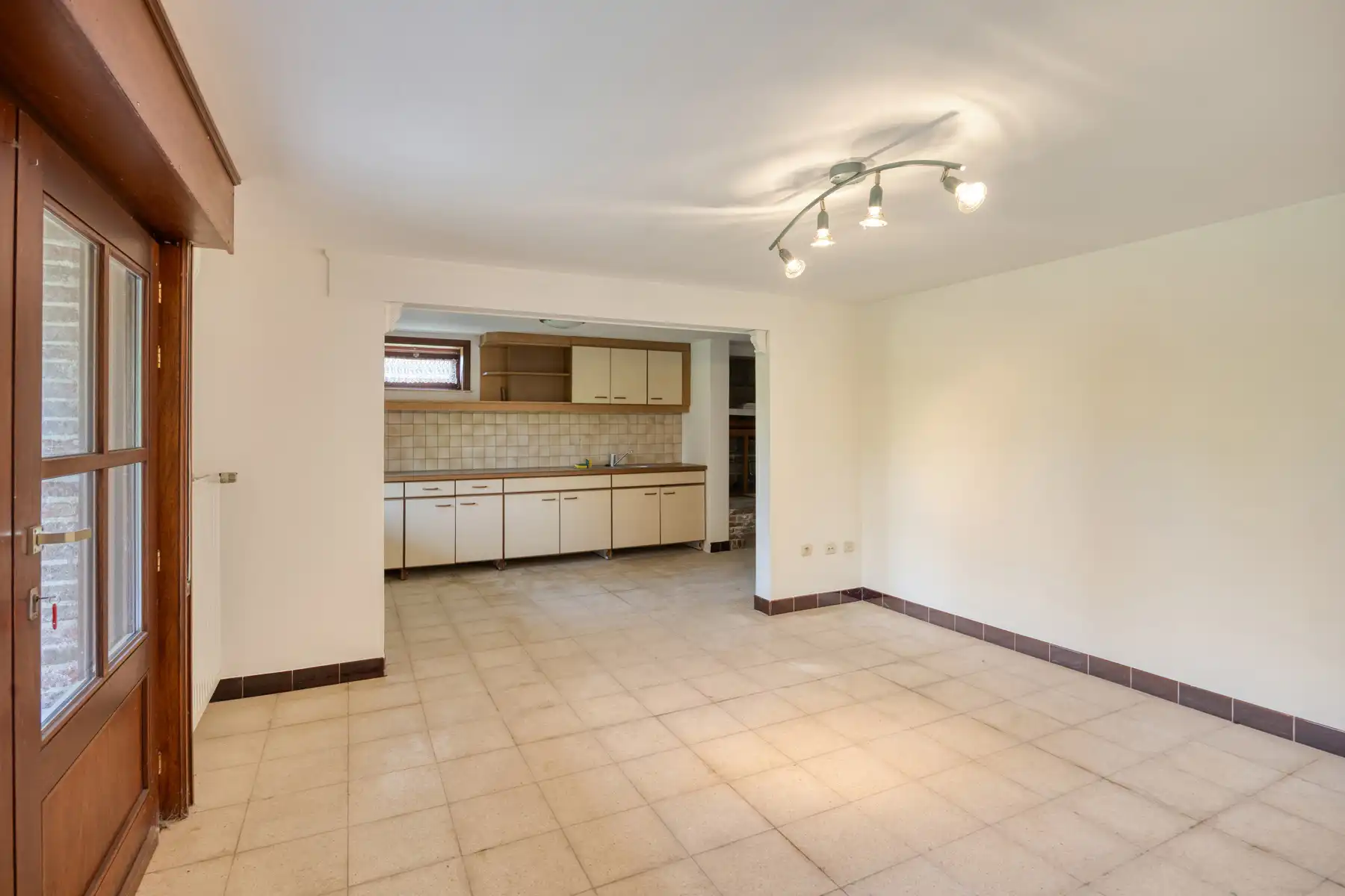Zeer rustig gelegen villa met veel mogelijkheden foto 19