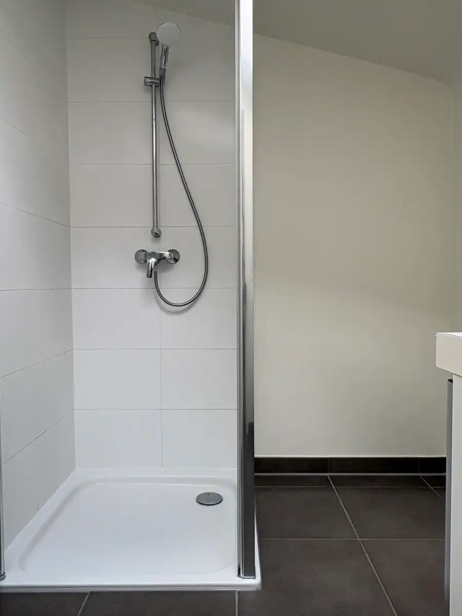 Moderne woning met ruime stadstuin foto 11