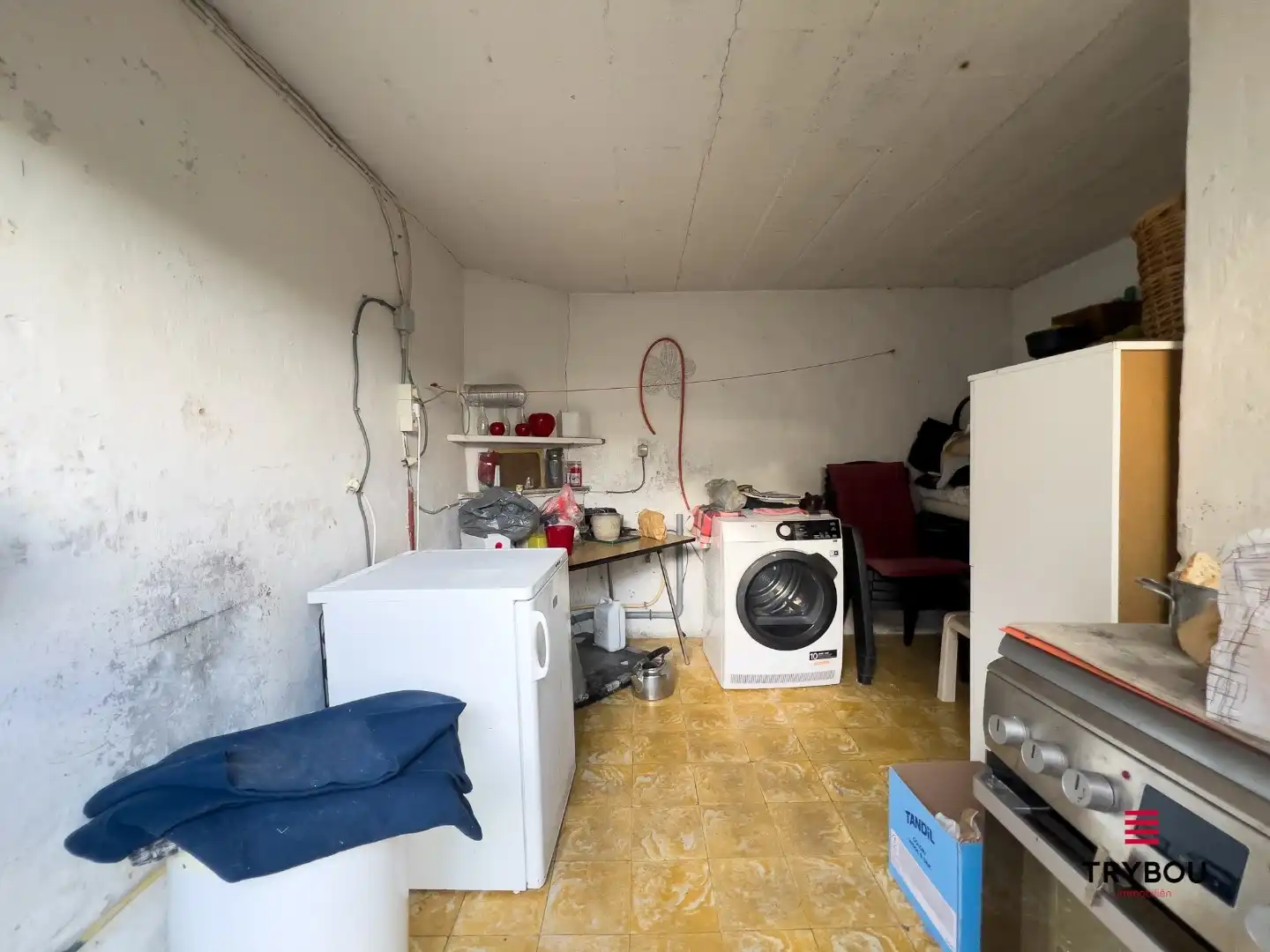 Ruime gezinswoning met 4 slaapkamers, garage en tuin foto 12