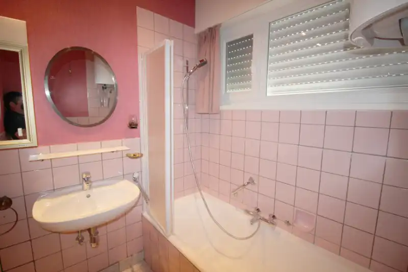 2-slaapkamer appartement met garage foto 13