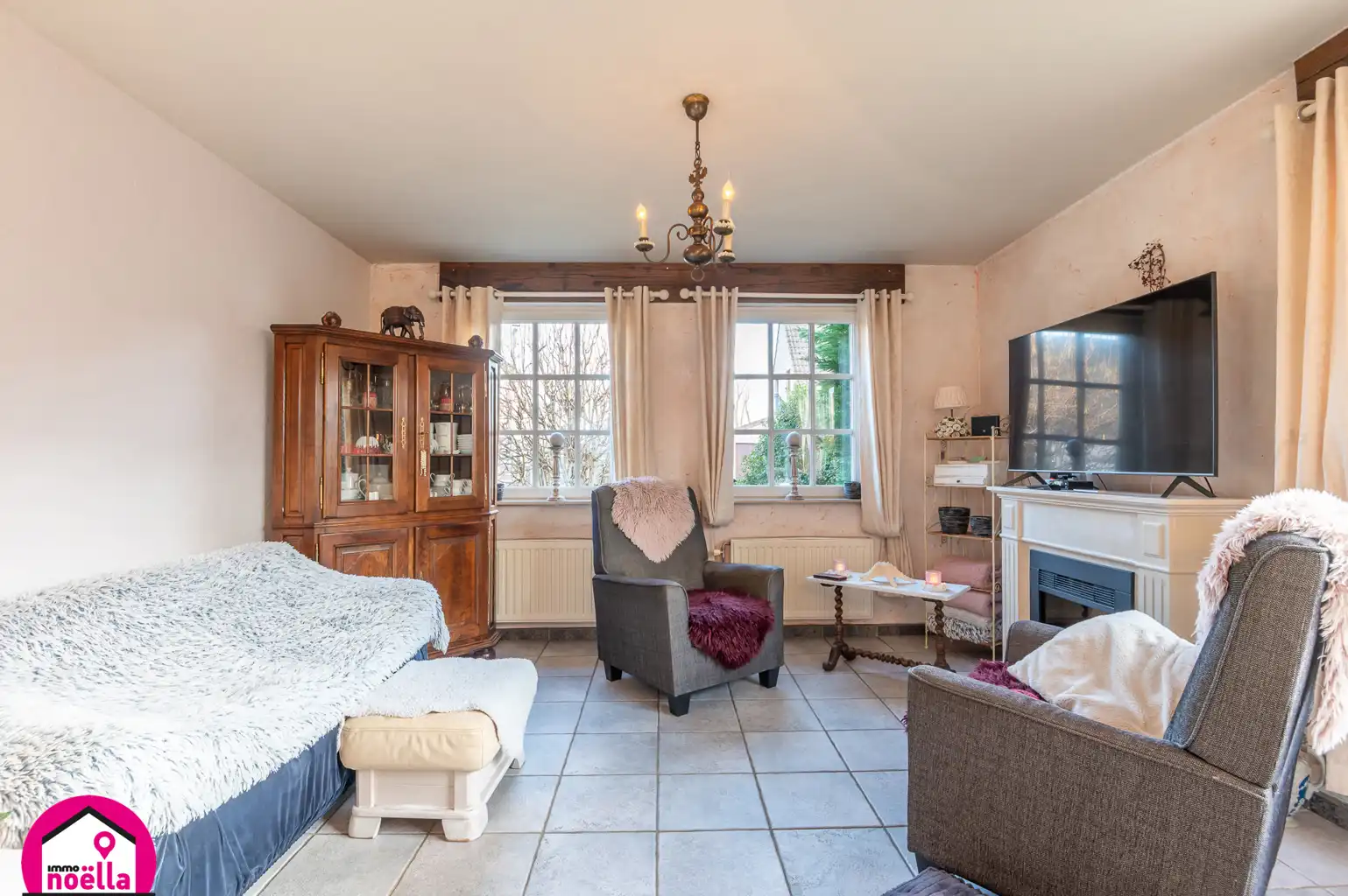 Instapklare woning met 4 slaapkamers, tuin en zonnepanelen foto 15