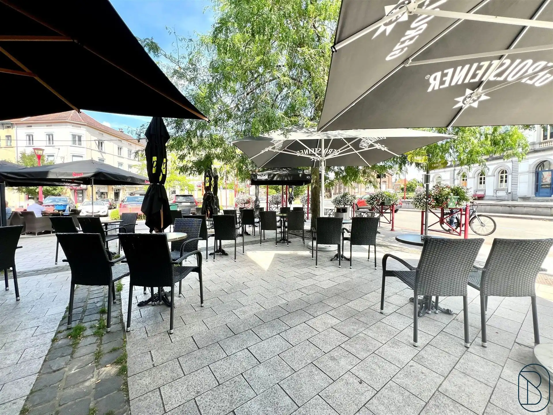 TOPGELEGEN recente MODERNE HORECAZAAK met GROOT TERRAS! foto 4