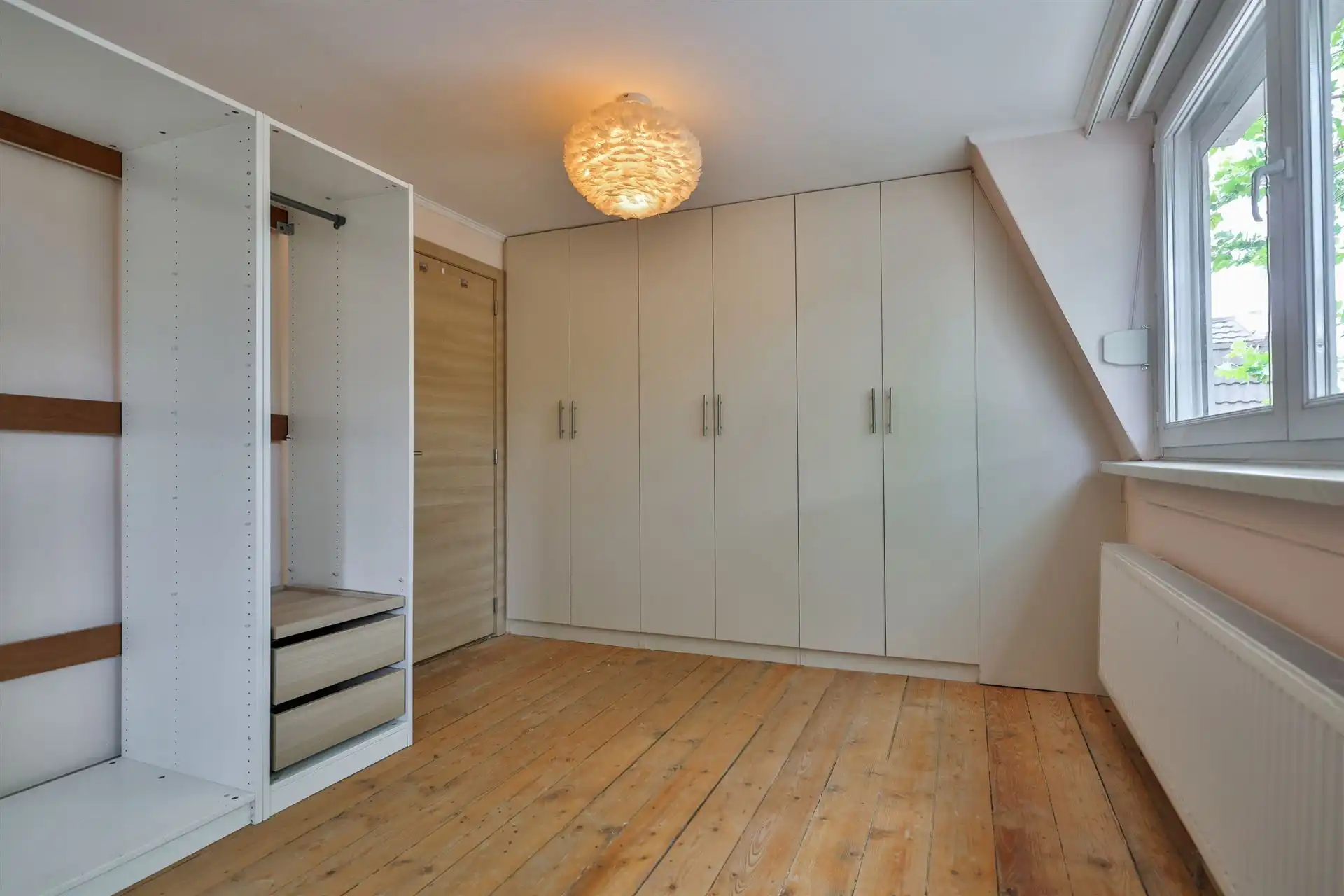 Zeer charmante half open woning in gegeerde wijk foto 23