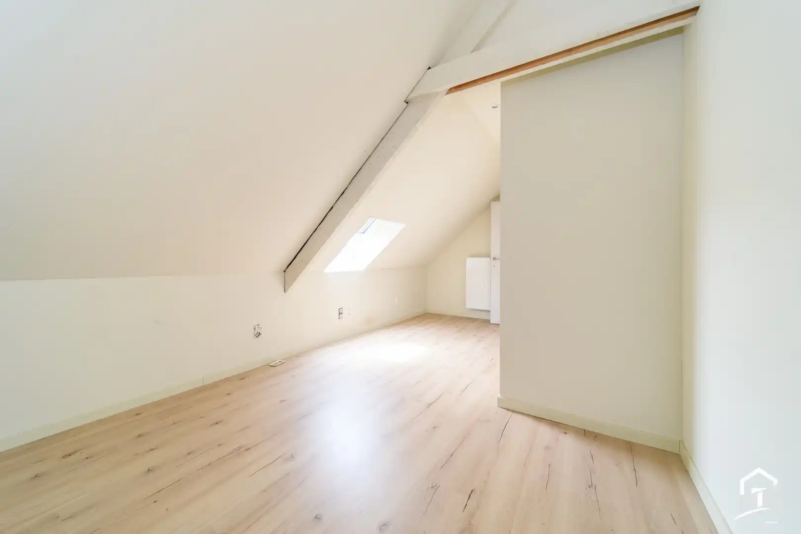 Ruime gezinswoning te Kerksken met 4 slaapkamers foto 25