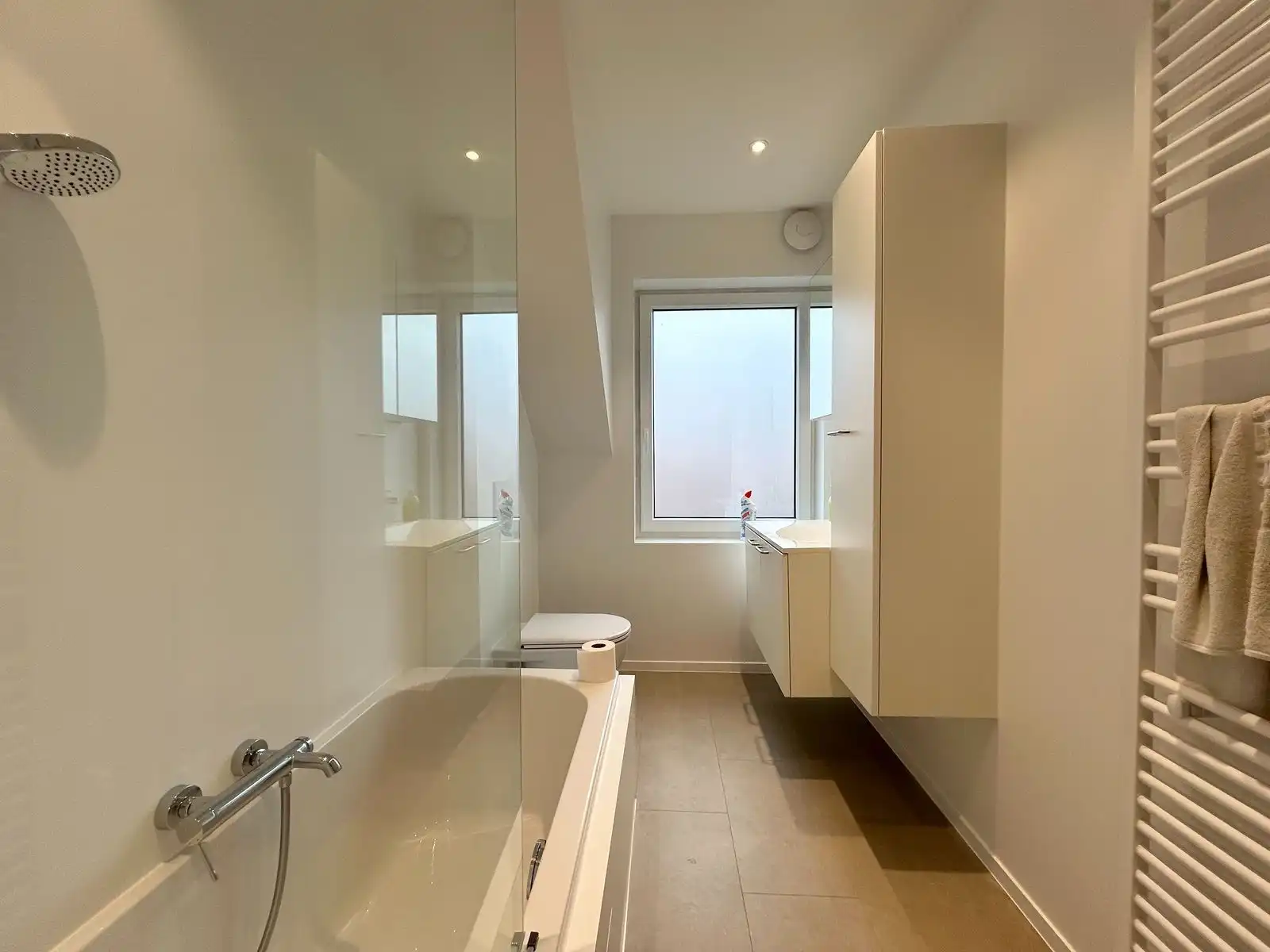 Instapklare woning met 3 slpk, inpandige garage en zonnige tuin foto 8