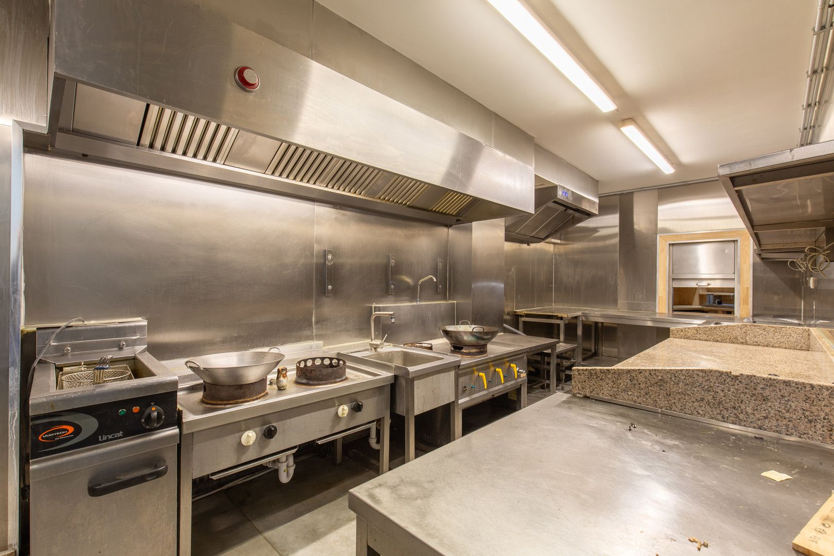 Handelspand met woonst in Chinese wijk foto 7