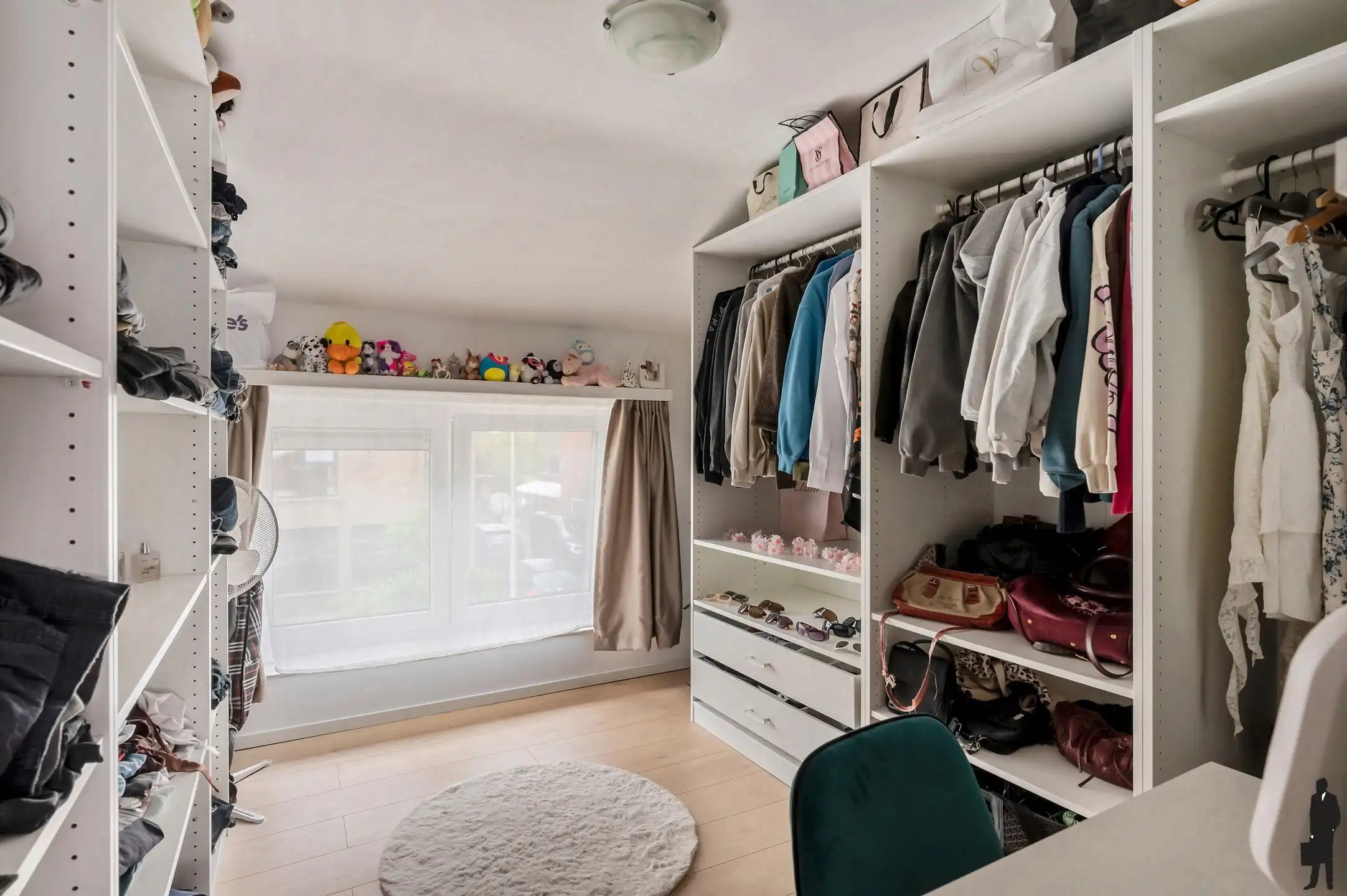 Charmante gerenoveerde rijwoning met zij-ingang en tuin in centrum Essen. foto 19