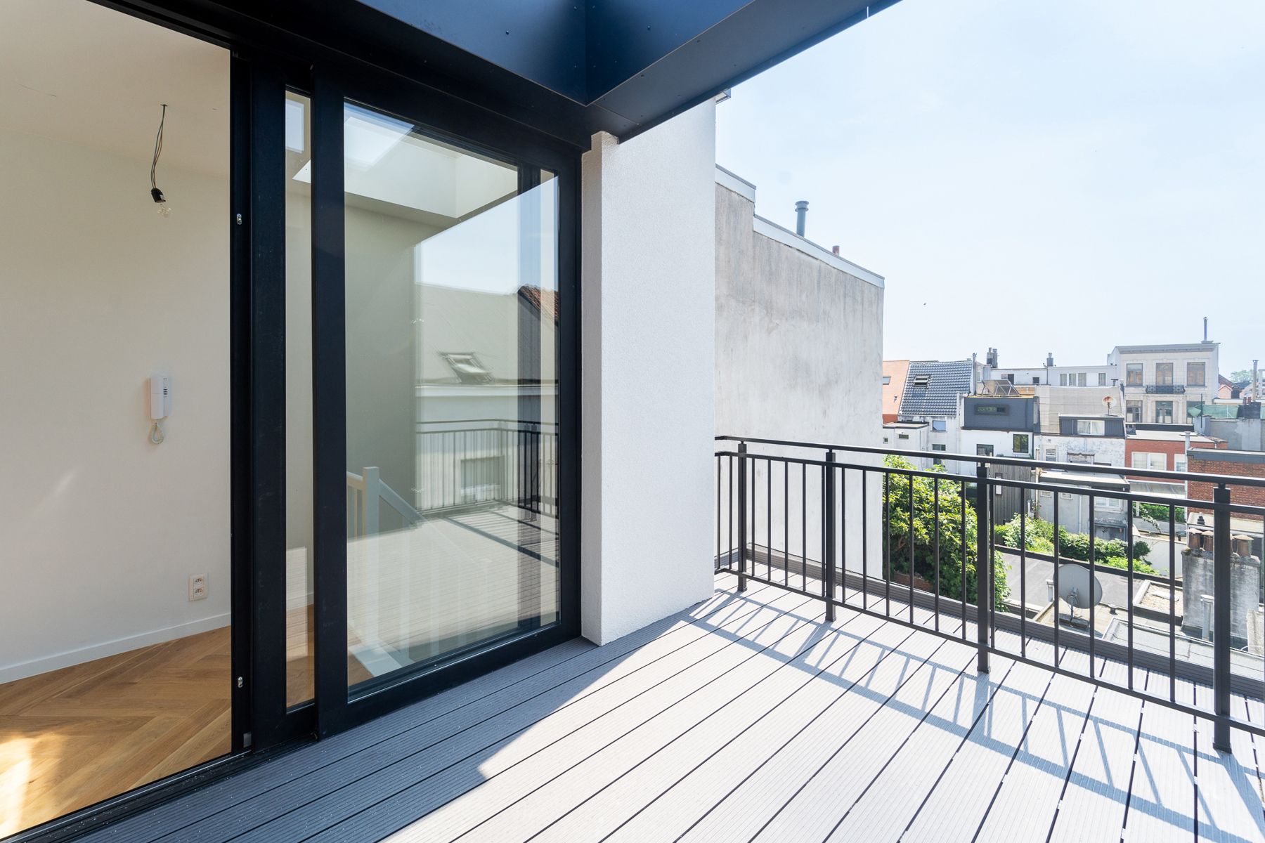 Gerenoveerde woning met royaal dakterras te Groen Kwartier foto 3