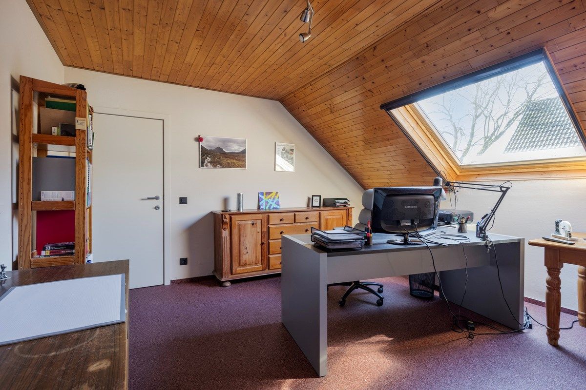 Goed onderhouden ruim ingedeelde woning op 11.725 m². foto 12