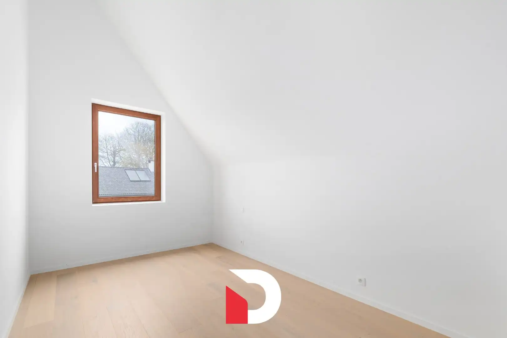 Vrijstaande villa in centrum Brugge in een oase van groen.  foto 13