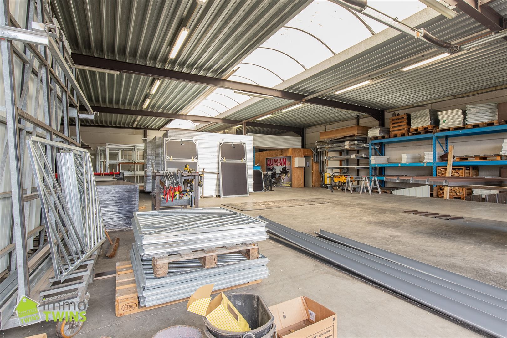 Magazijn + buitenruimte te huur op toplocatie in Lokeren foto 6
