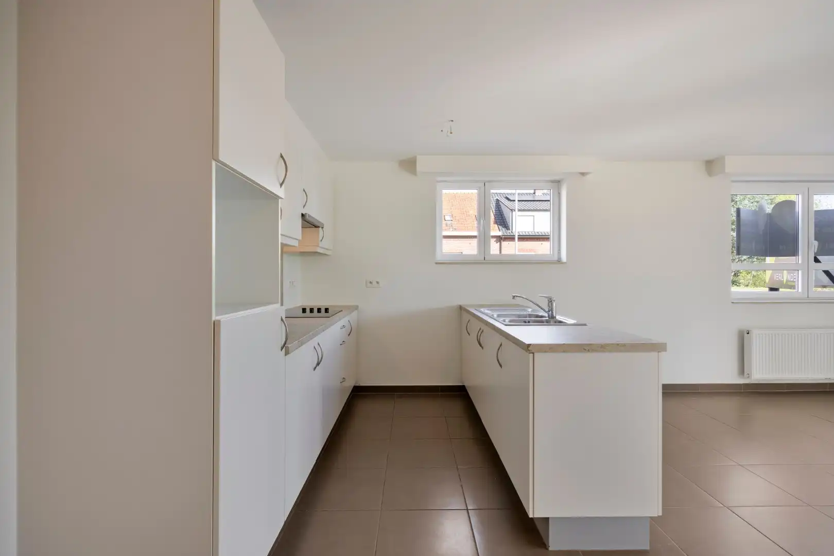 Ruim gelijkvloers 2 slaapkamer appartement met garage op centrale ligging te Dessel foto 5