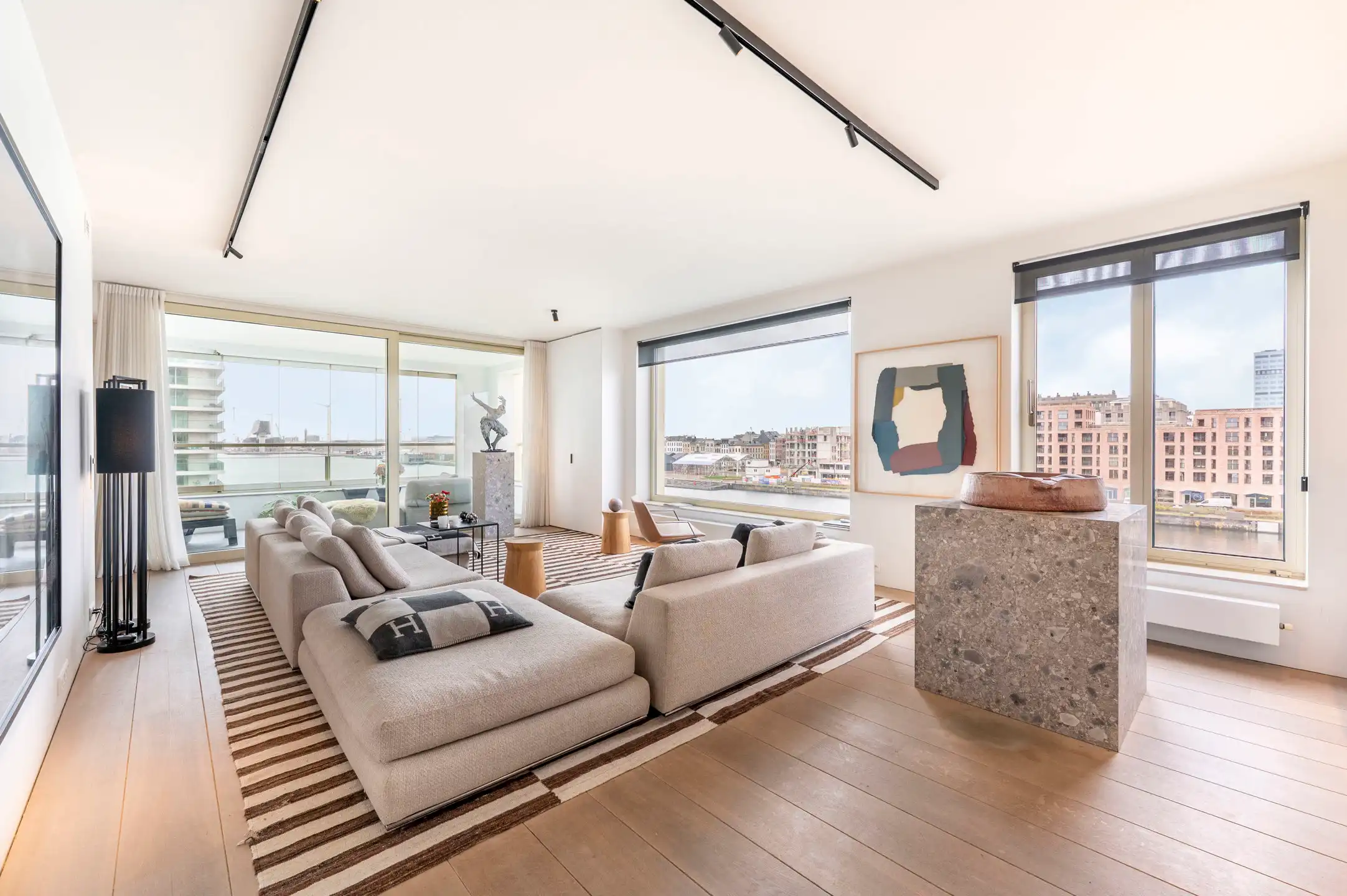 ANTWERPEN EILANDJE - Wonen aan het water foto {{pictureIndex}}