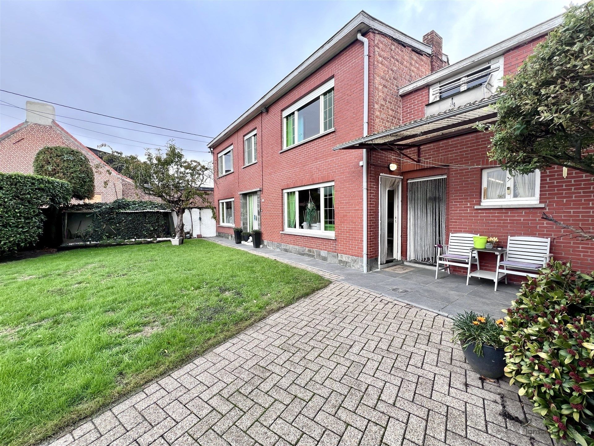 Te renoveren vrijstaande woning foto 15