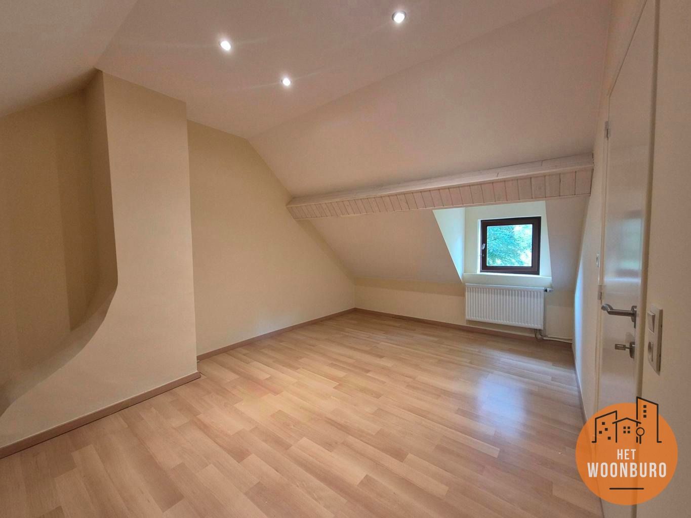Woning HOB met garage en tuin foto 15