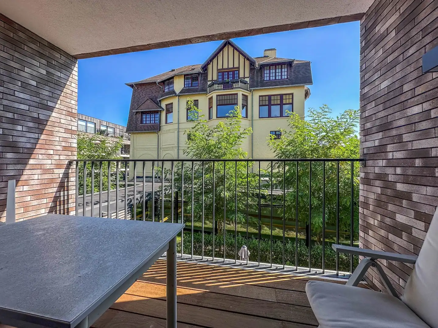 Ruime assistentiewoning in een groene oase van rust. foto 3