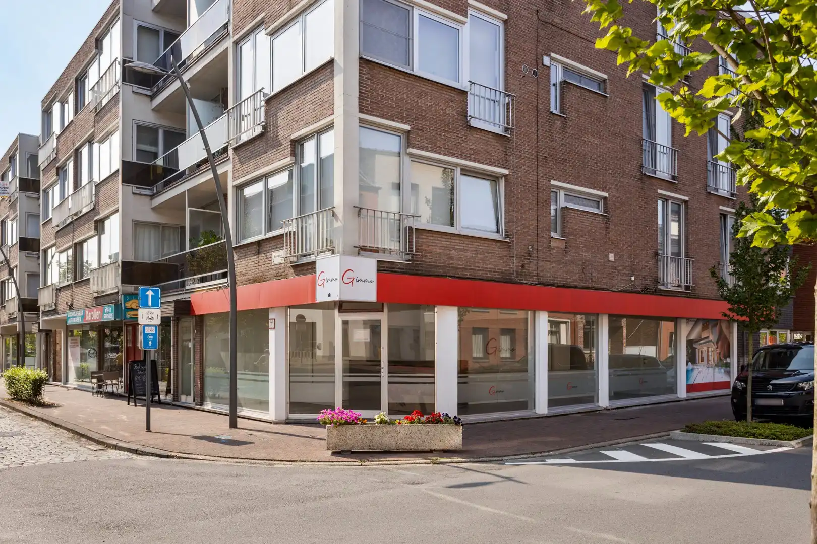 2 Handelspanden te koop in het hartje van Diepenbeek foto 2