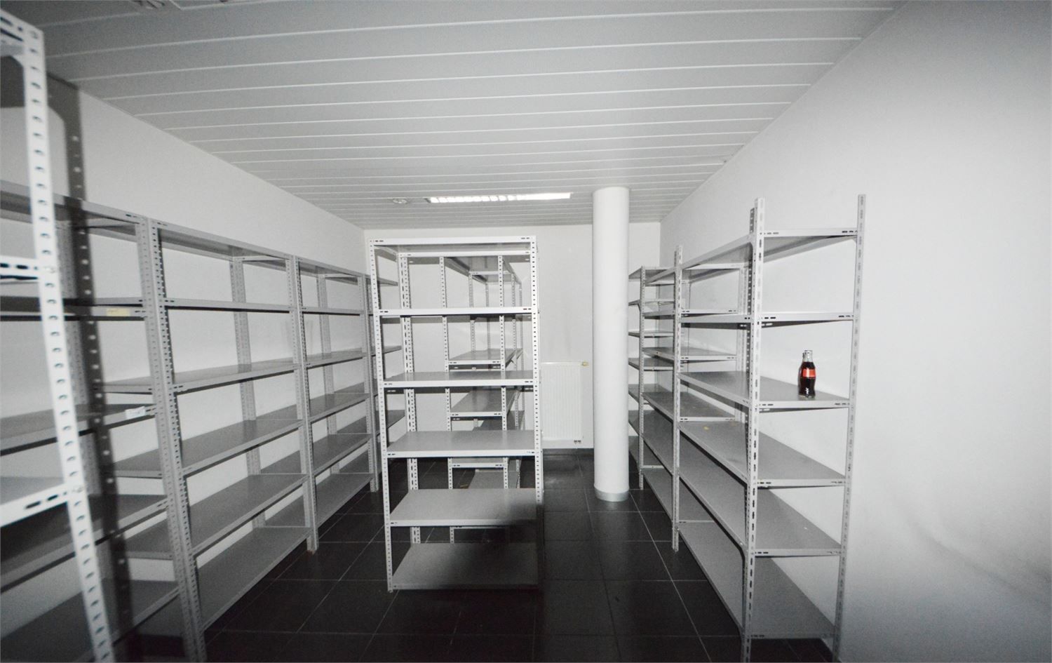 MODERN COMMERCIEEL GELIJKVLOERS 400 M2 OPTIONELE PARKING foto 13