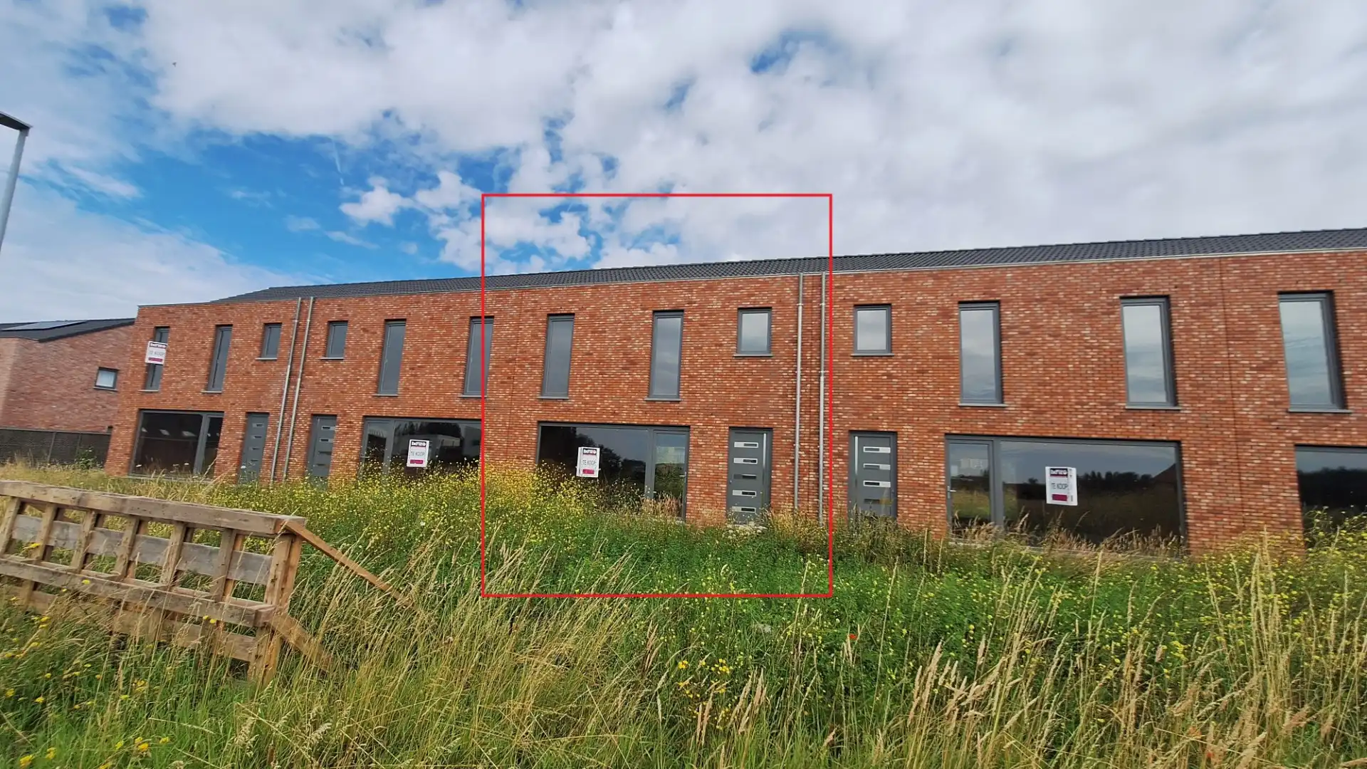 Huis te koop foto {{pictureIndex}}