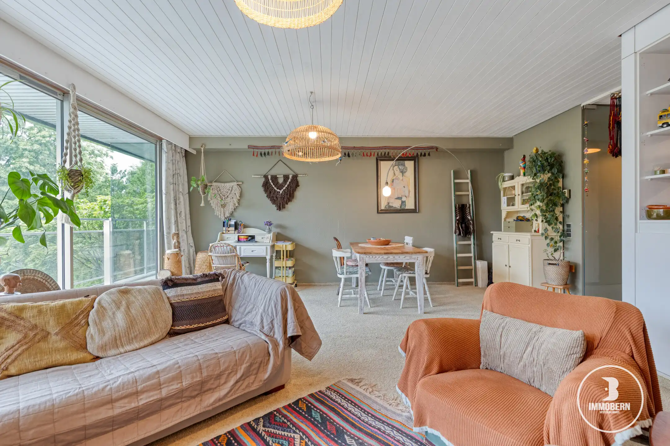 Ruim appartement met 2 terrassen en autostaanplaats foto 3