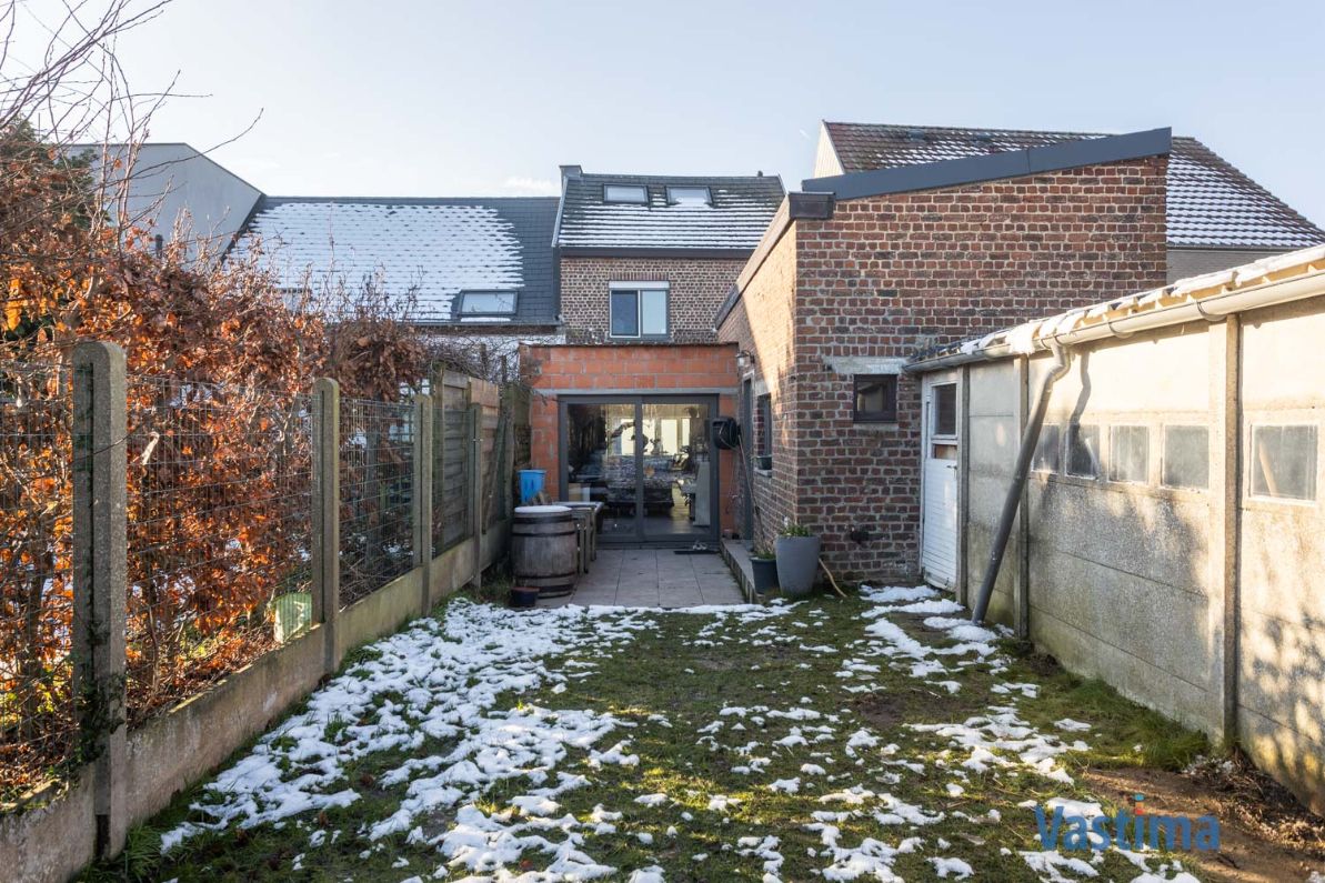 Ruime gezinswoning met 3 slaapkamers en tuin foto 25