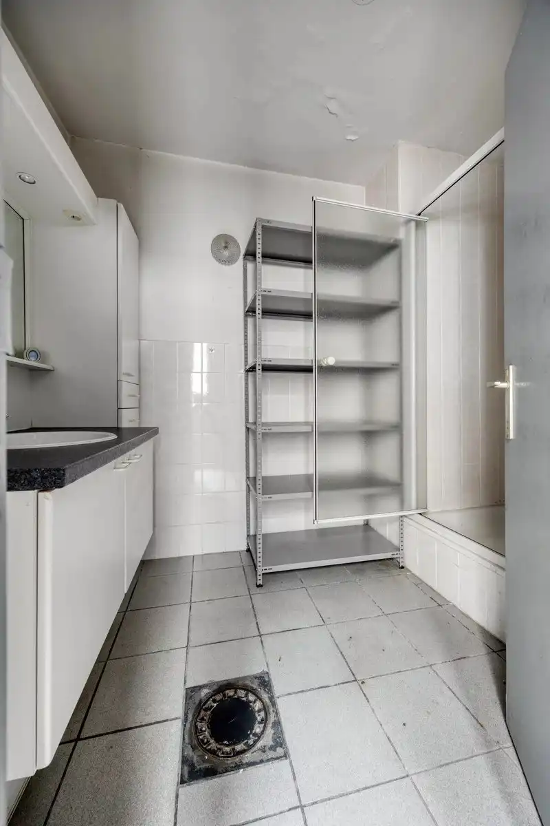 UNIEK HANDELSPAND VAN 110M² MET DUPLEXAPPARTEMENT VAN 146 M² MET 3 SLPK IN LANAKEN CENTRUM foto 12