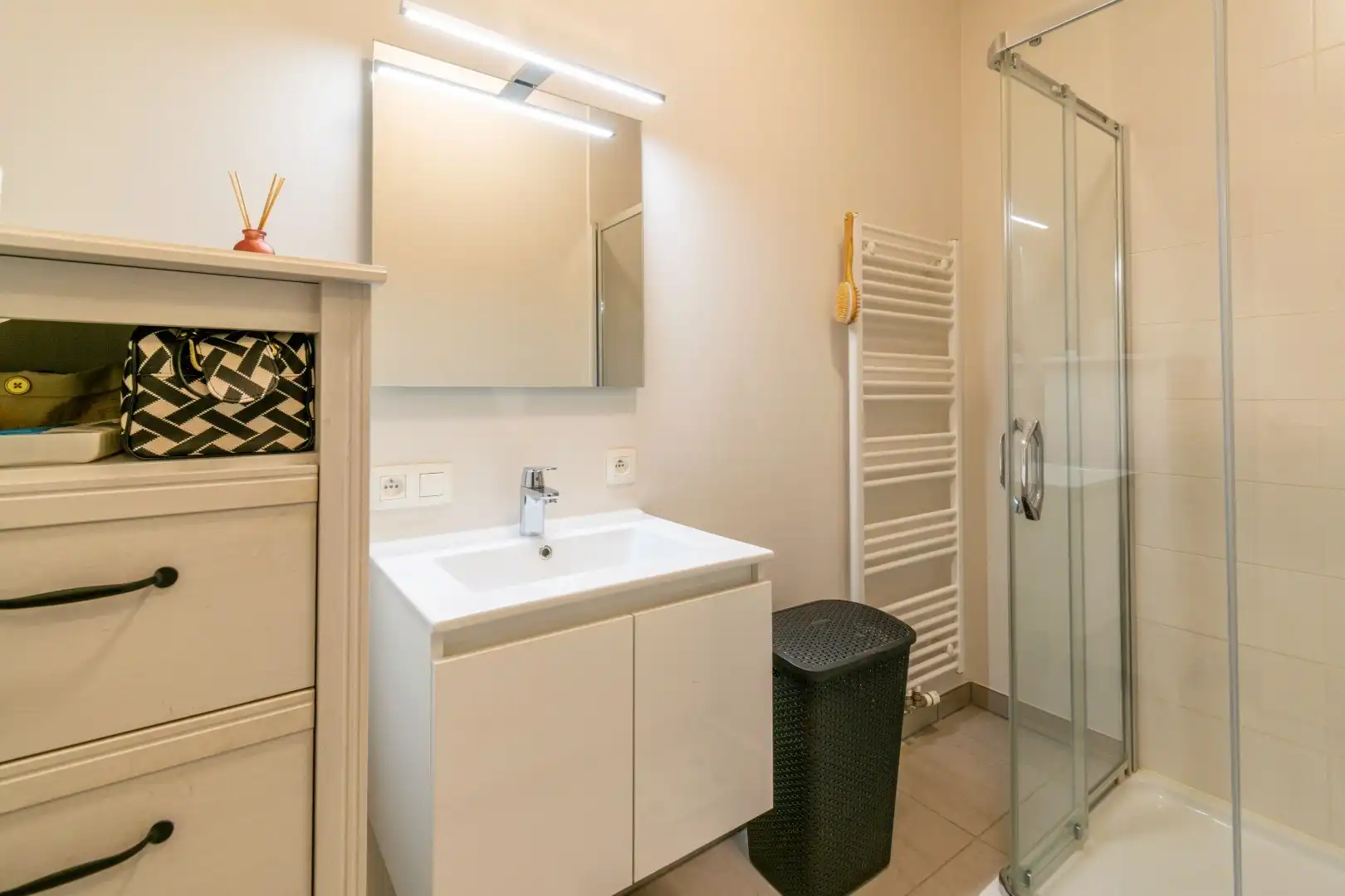 Een goed onderhouden, instapklaar appartement! foto 16