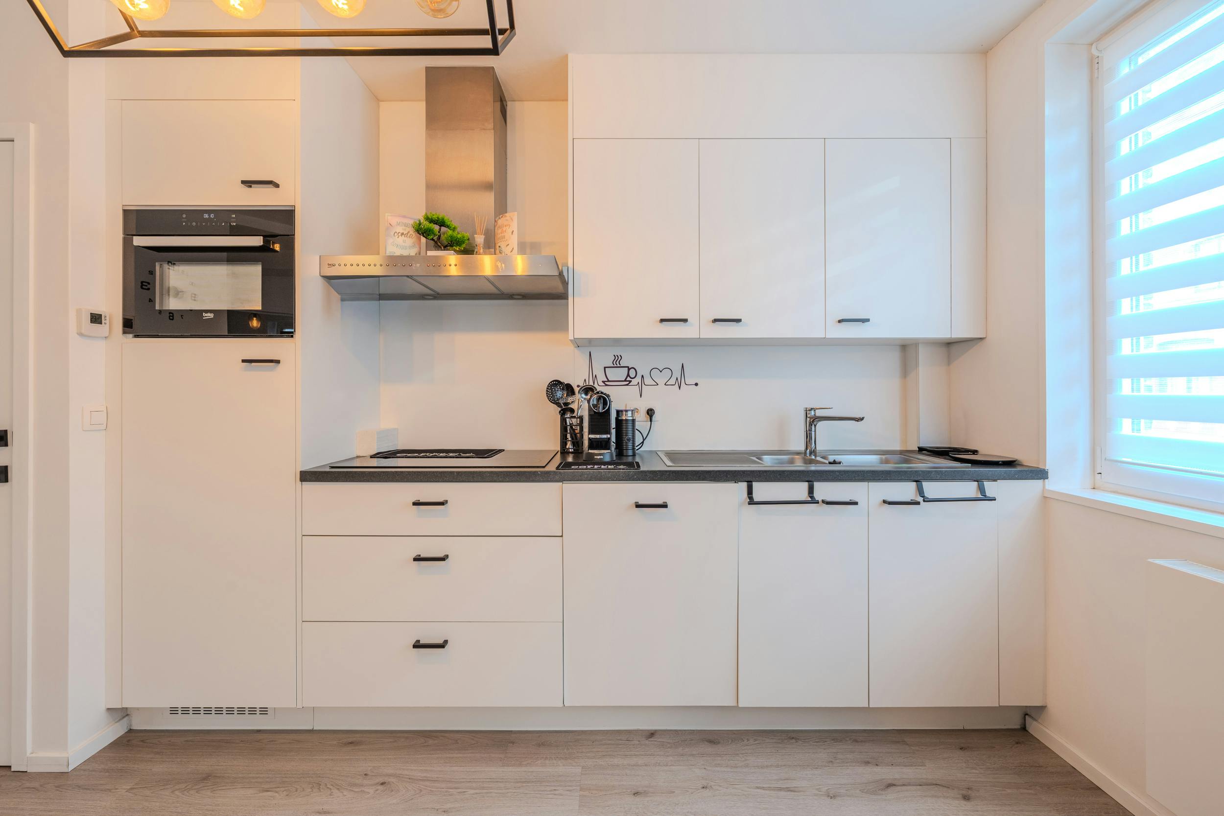 Opbrengsteigendom te koop met 3 vergunde entiteiten foto 10