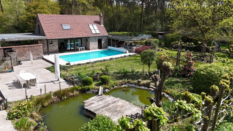 Villa van 270m² met bijgebouw van 100m² op 30 are met openluchtzwembad foto 7