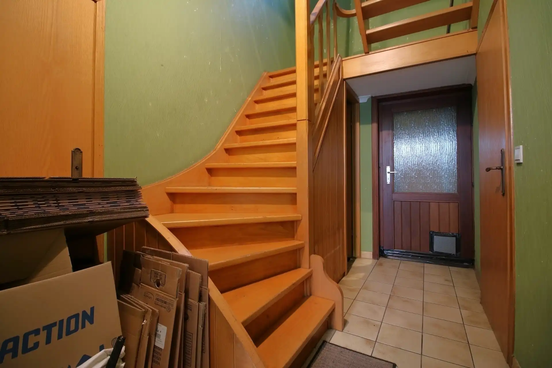 Te renoveren woning in het centrum foto 24