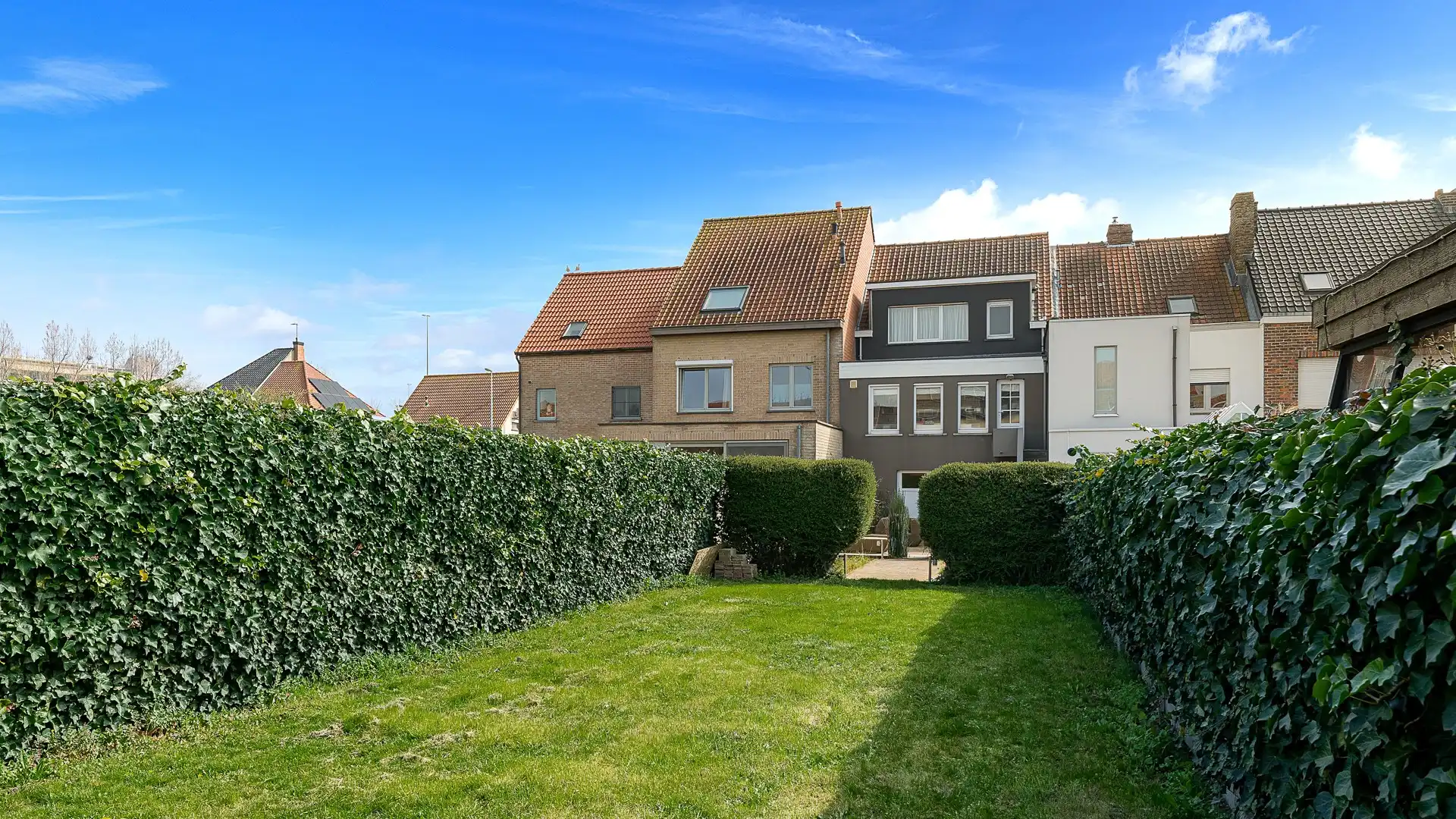 Prachtige bel-etage met fantastische tuin te Zeebrugge foto 3