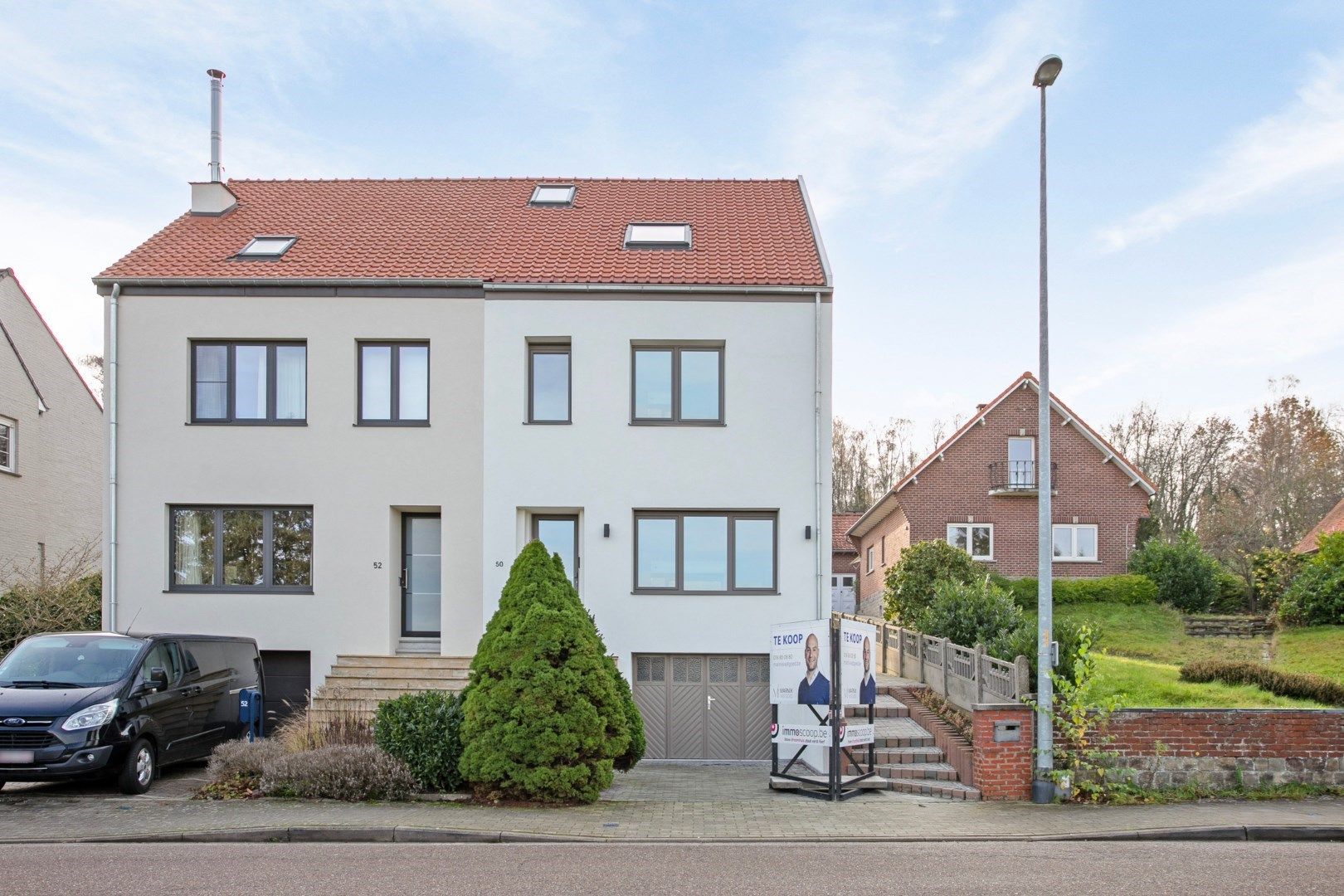 Instapklare woning met 4 slaapkamers en bureau op een perceel van 800m²- EPC 74 kWh/m² - bewoonbare oppervlakte 233 m² foto 2