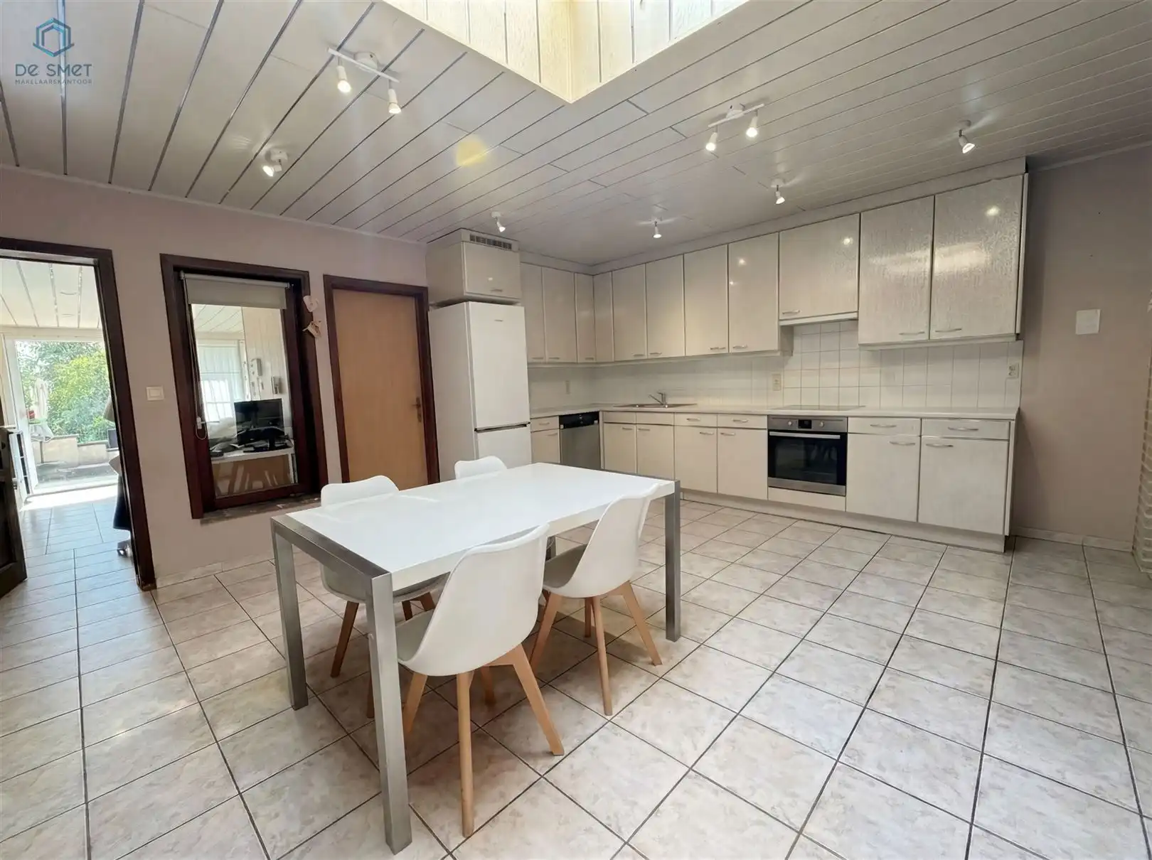 RUIME WONING MET 3 SLKS EN ZUIDGERICHTE TUIN foto 5