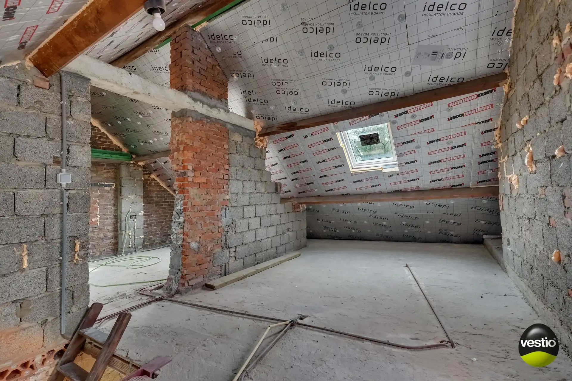 DEELS GERENOVEERDE WONING MET TOPLIGGING OP DE BRET foto 37