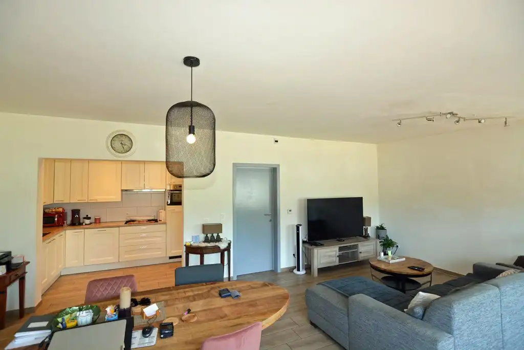 Gelijkvloers appartement met 3 slpks, veranda, tuin en garage foto 8