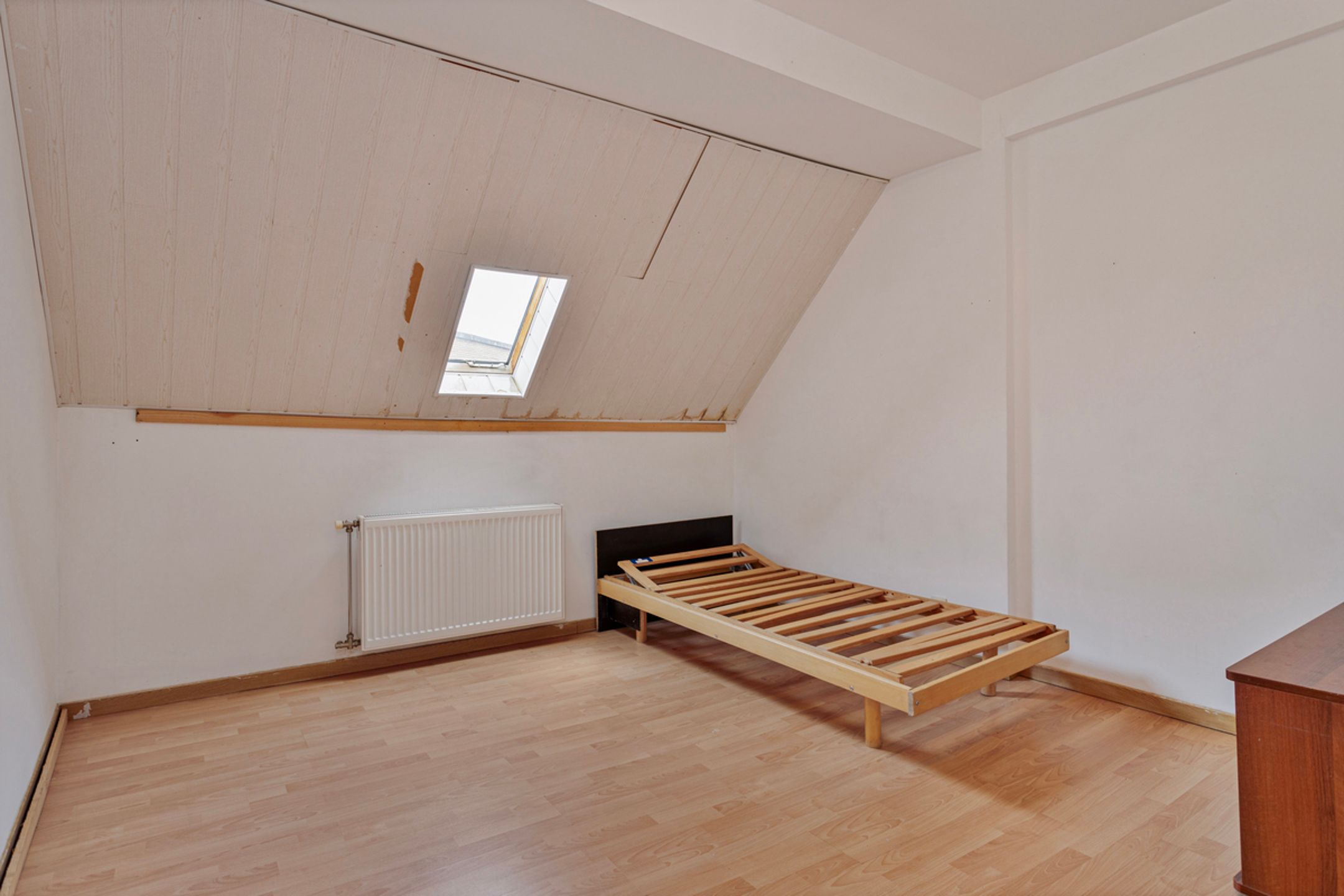 Deels te renoveren woning ideaal geschikt om te verhuren. foto 15