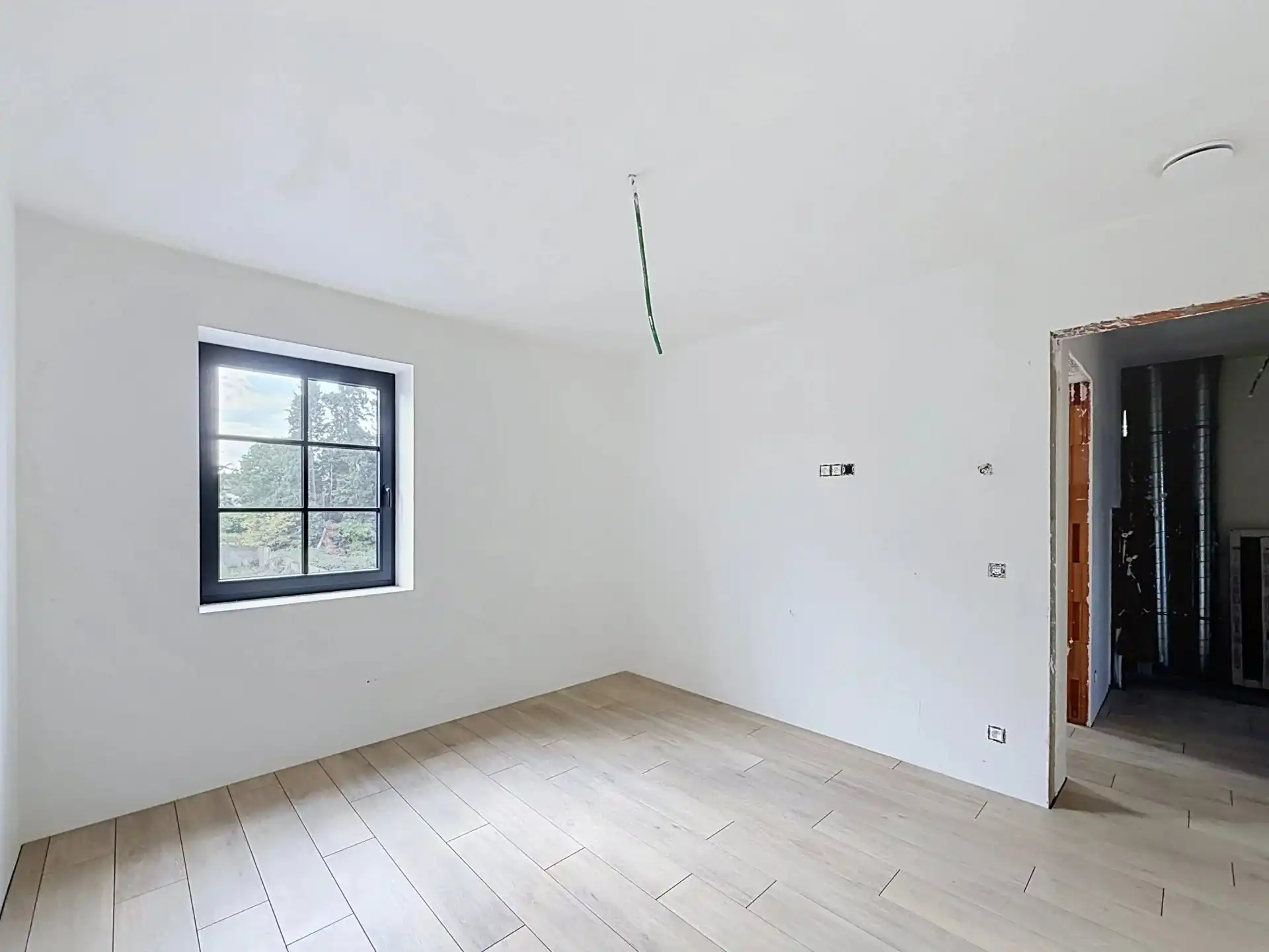 Moderne halfopen nieuwbouwwoning op een topligging nabij het centrum van Lommel. foto 23