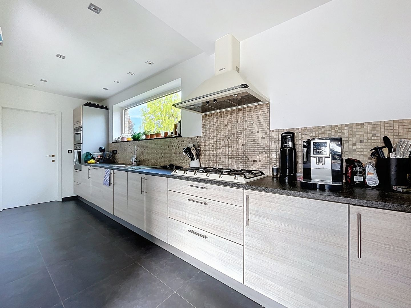Ruime gerenoveerde woning te Koksijde-Dorp. foto 4