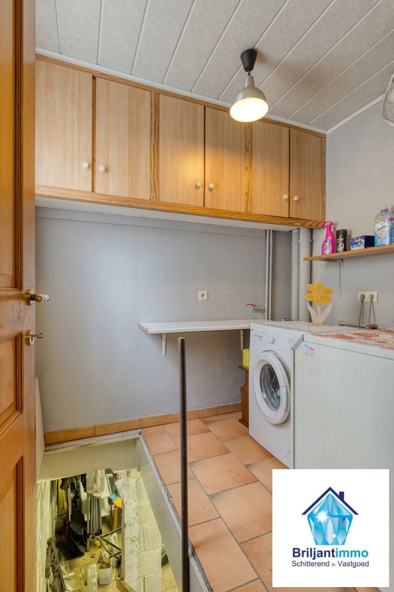 Halfopen bebouwing met veel ruimte op toplocatie foto 13