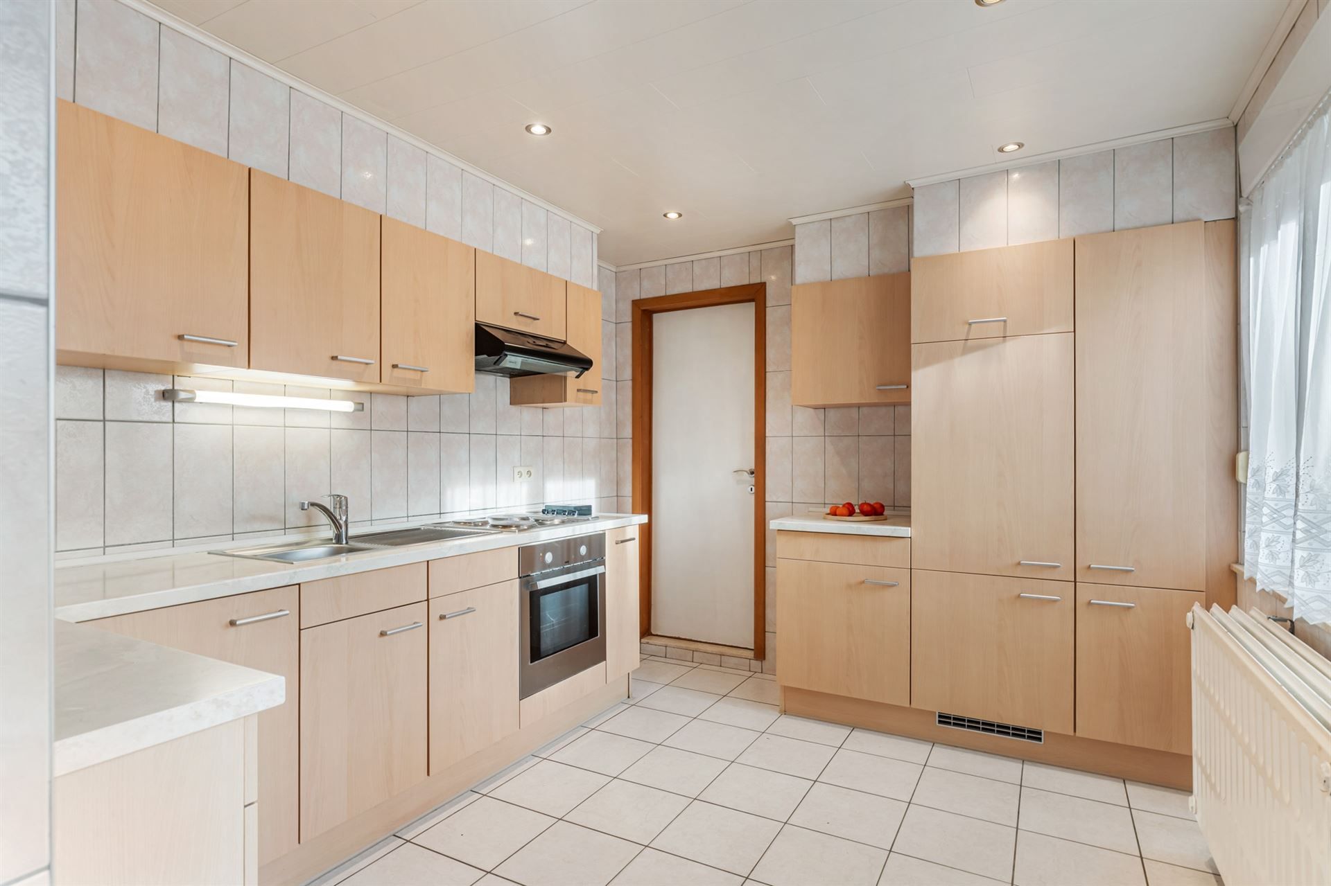 Eengezinswoning met tuin. foto 12