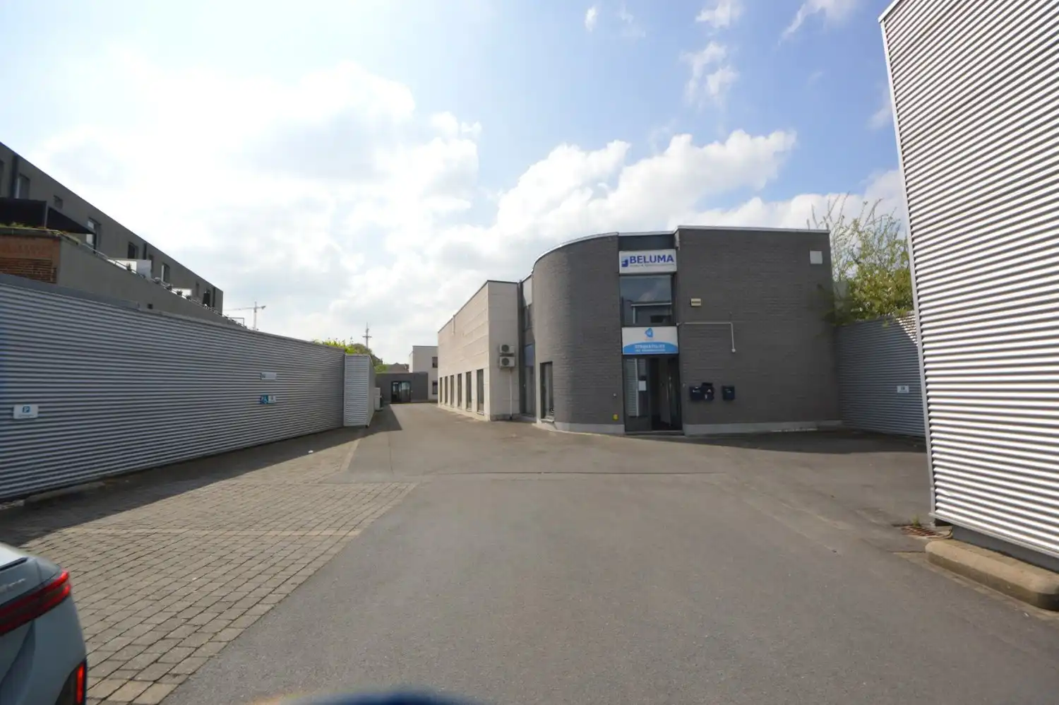 Instapklare burelen te huur in Aalst – op wandelafstand van het station MET OPTIONEEL MAGAZIJN foto 35