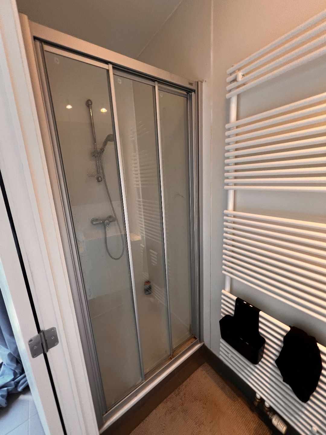 GEZELLIGE APPARTEMENT MET 1 SLAAPKAMER EN TERRAS IN CENTRUM IEPER foto 8