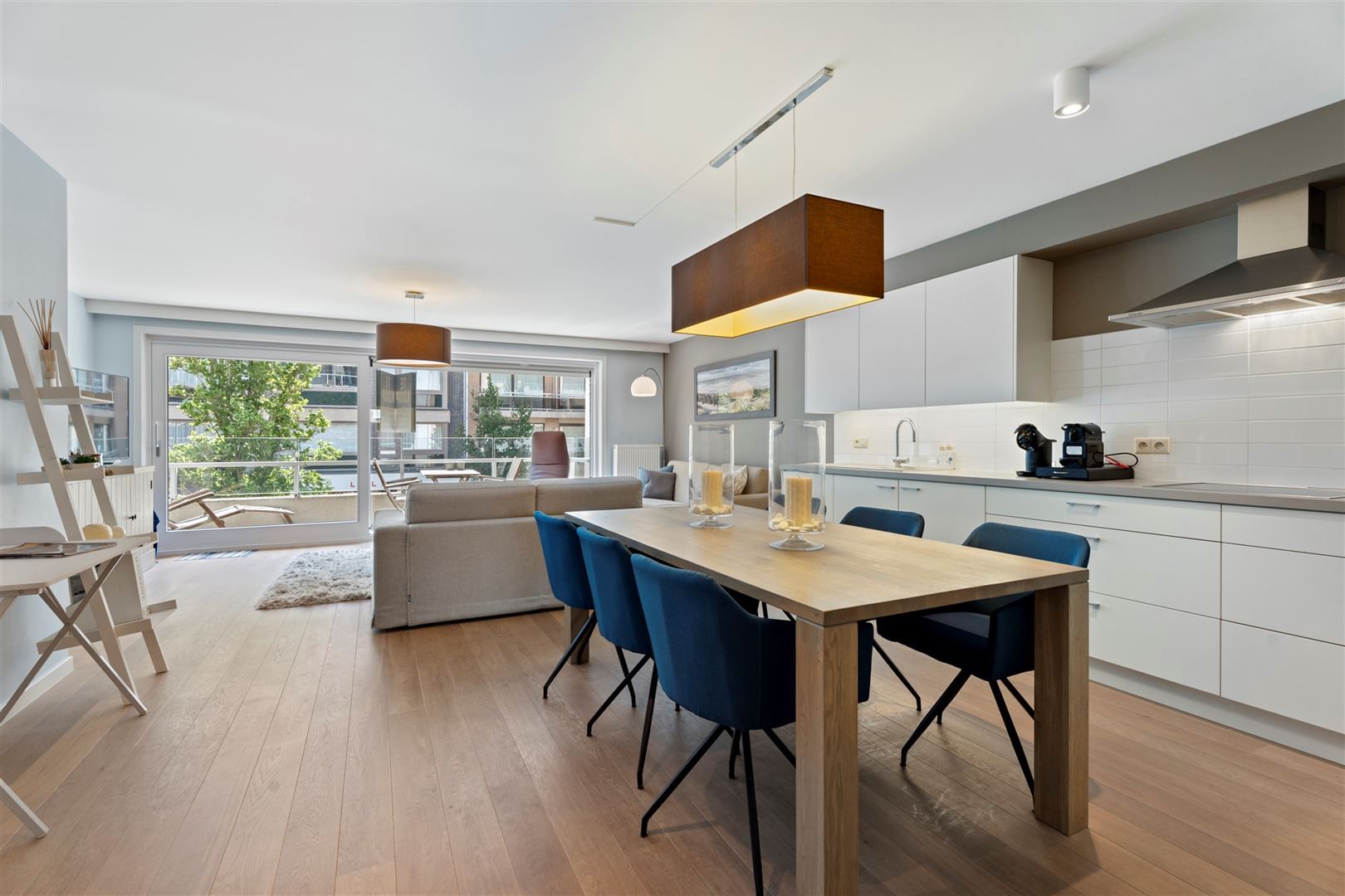 Prachtig afgewerkt  appartement met 2 slaapkamers in topstaat foto 3