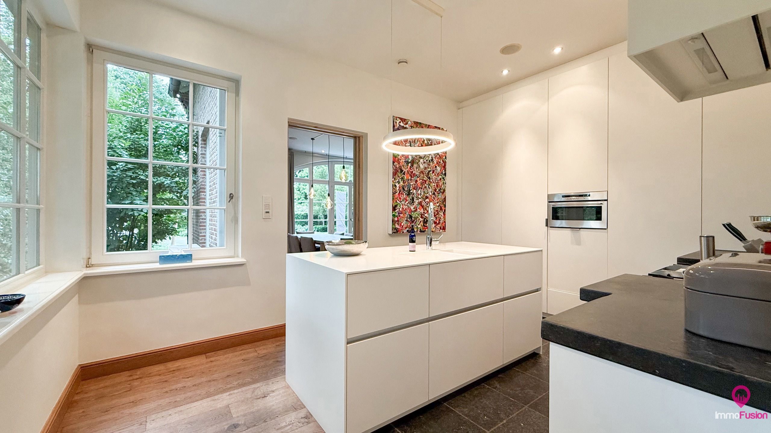 Zeer mooi ontworpen villa met 3 badkamers in Heusden-Zolder! foto 11