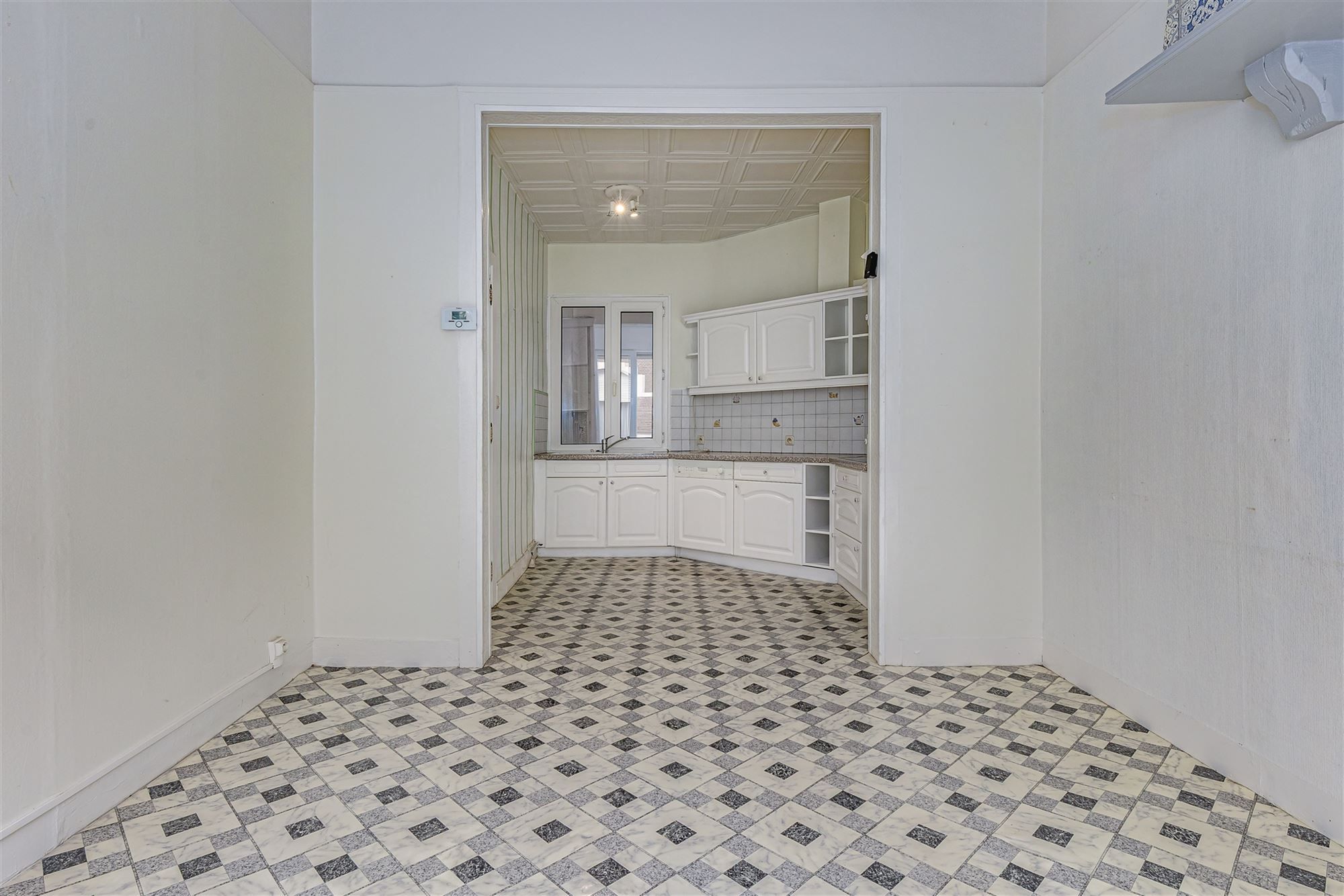 Charmante woning met enorm potentieel in hartje Berchem foto 4