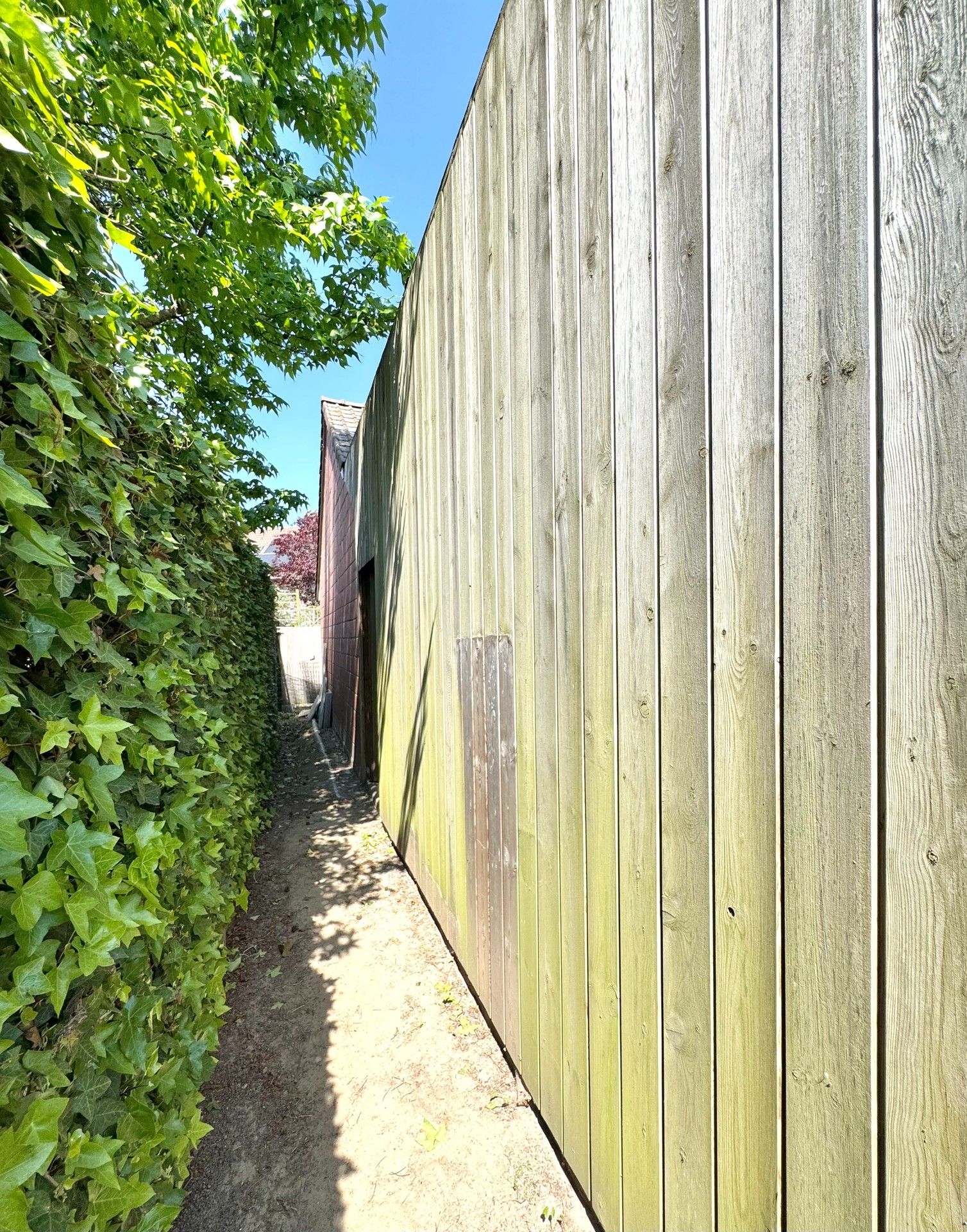 HOB met BIJGEBOUW en uitweg achteraan op 416 m² foto 30