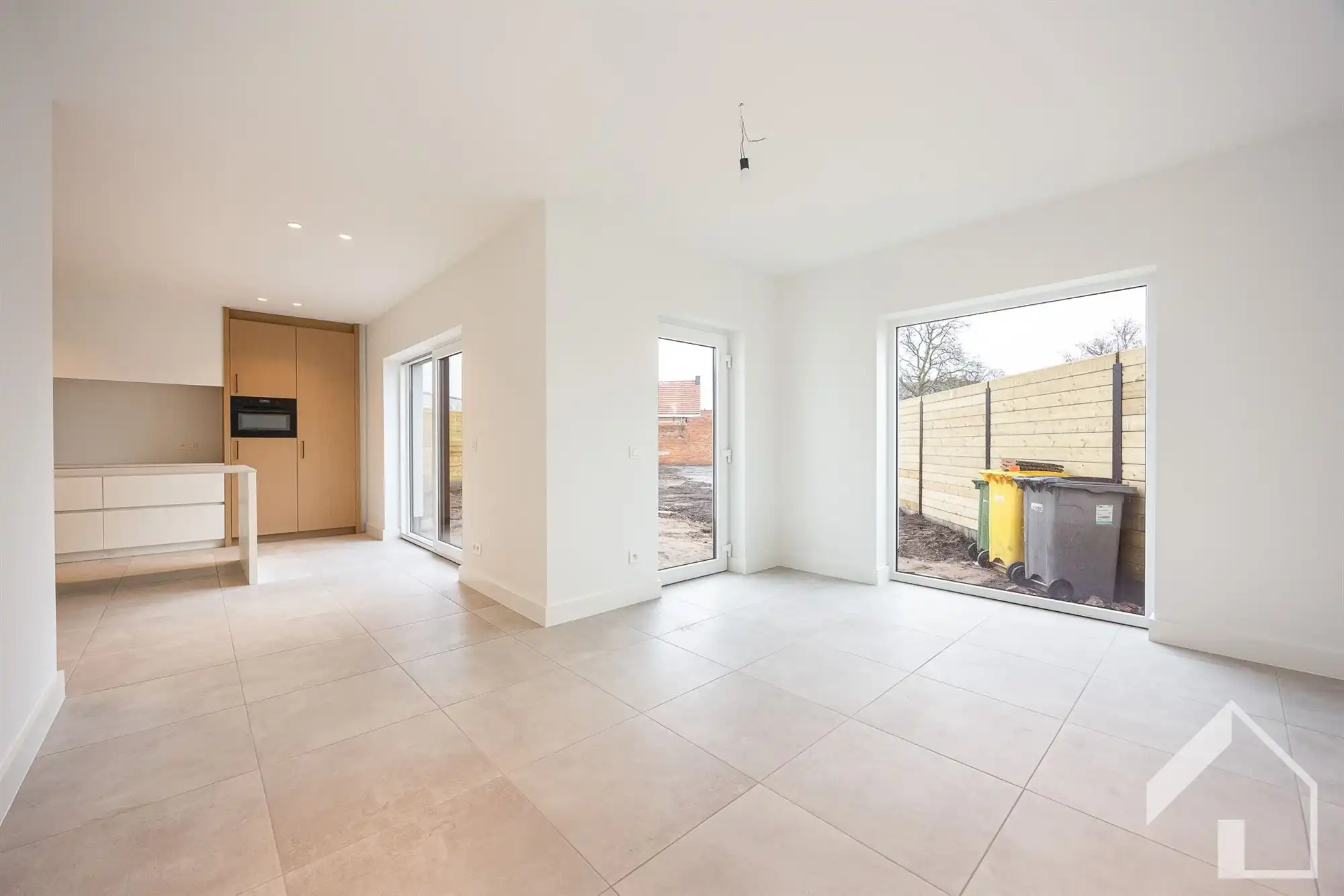 Recent gerenoveerde woning met hoogwaardige materialen foto 9