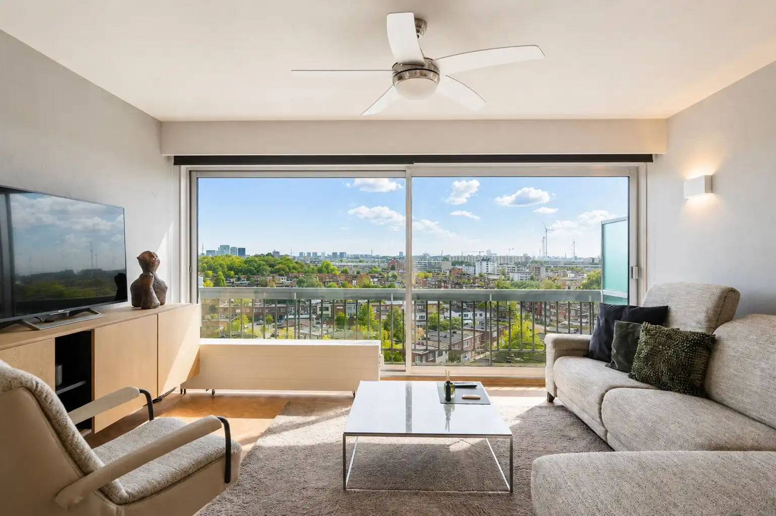 Prachtig appartement met panoramisch zicht foto 2
